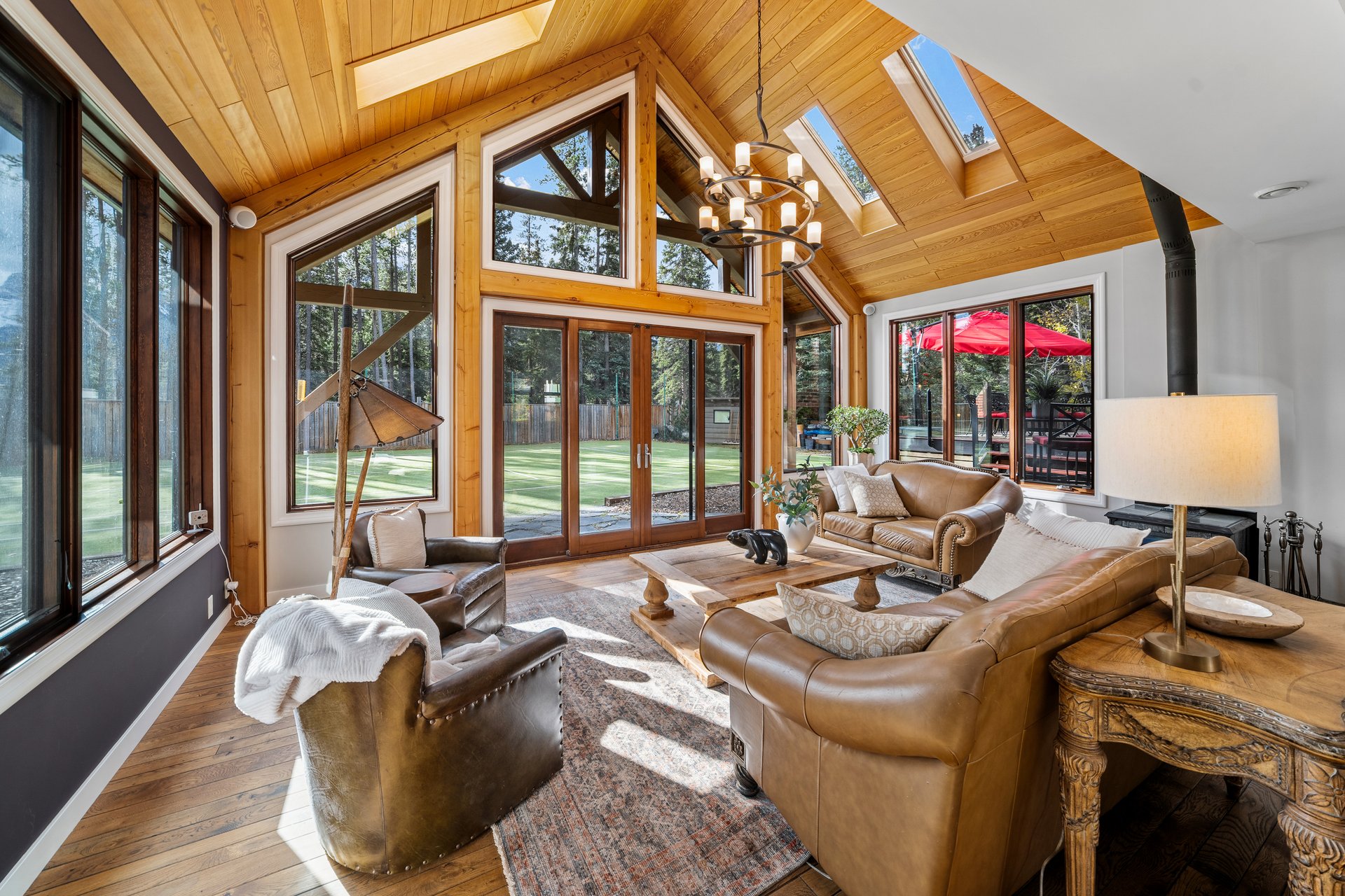 AUCTION BIDDING OPEN: Bidding ends December 17th | 5 Woodside Lane