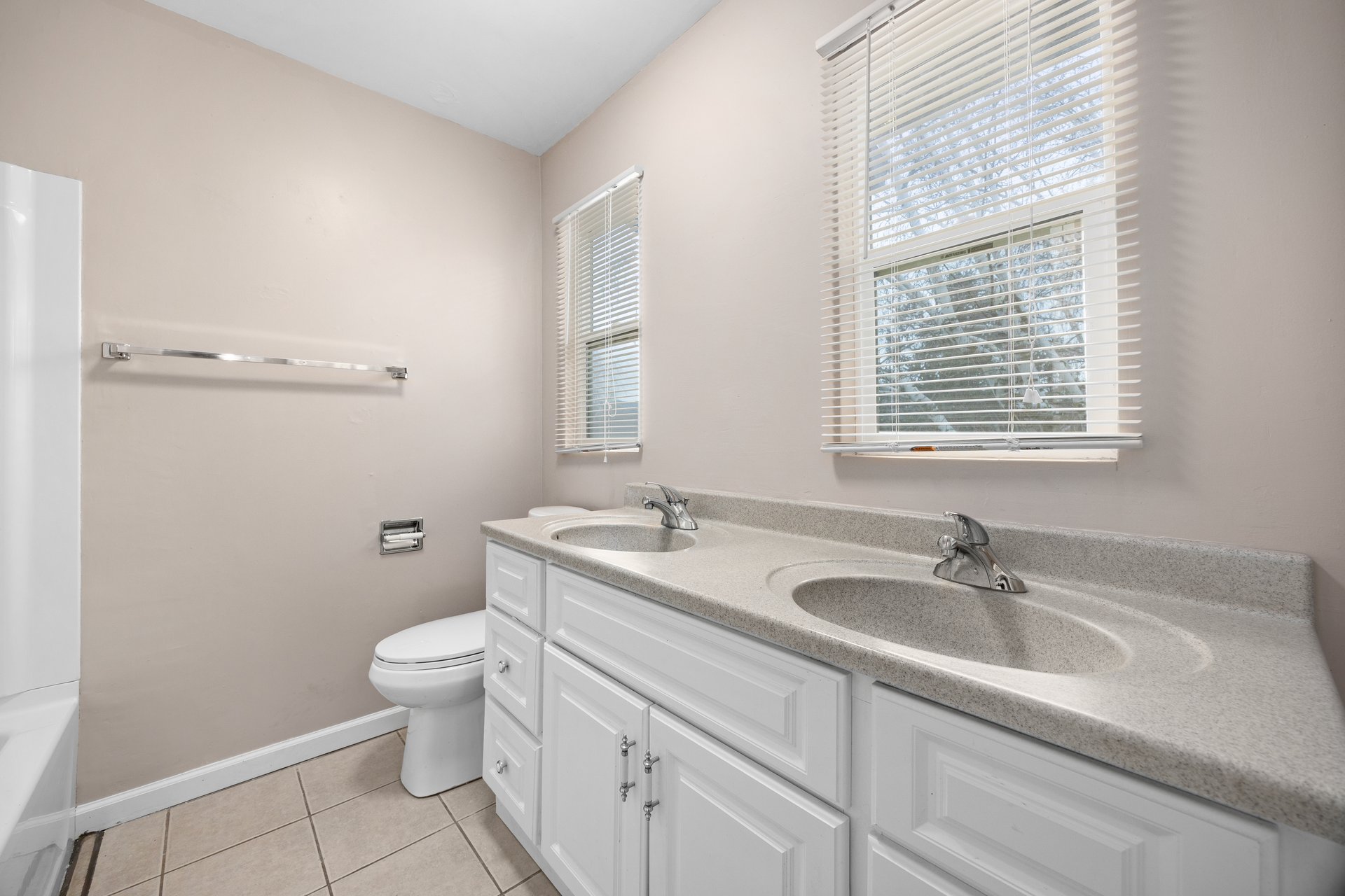 Charming Updated Condo in Bear Valley Springs – 101 Meadow Lakes