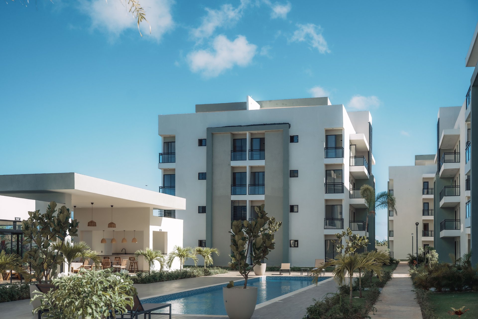 Romana Residences