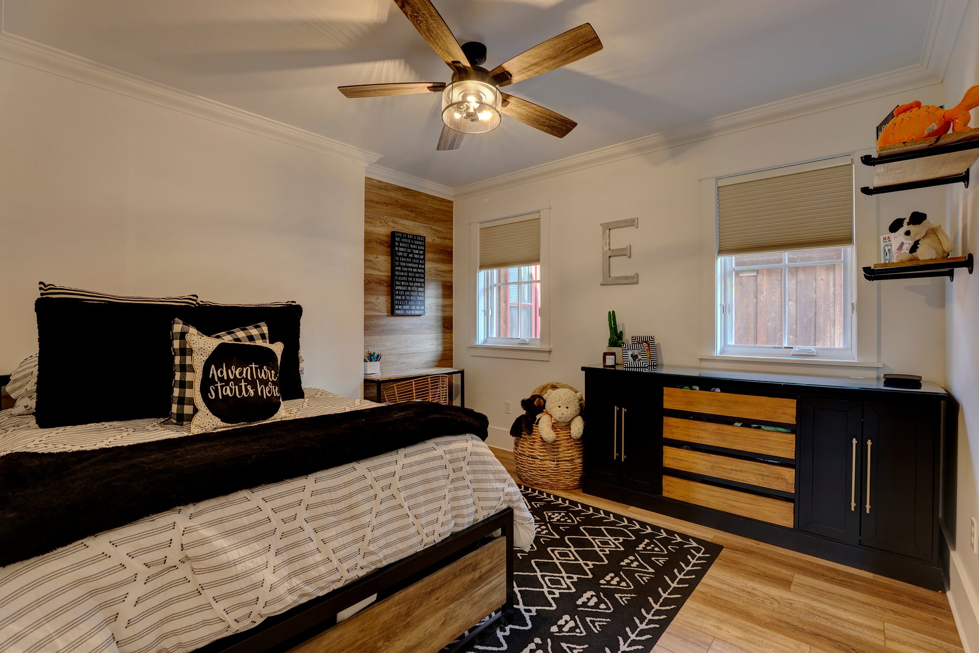 100 Cayuse Ct
