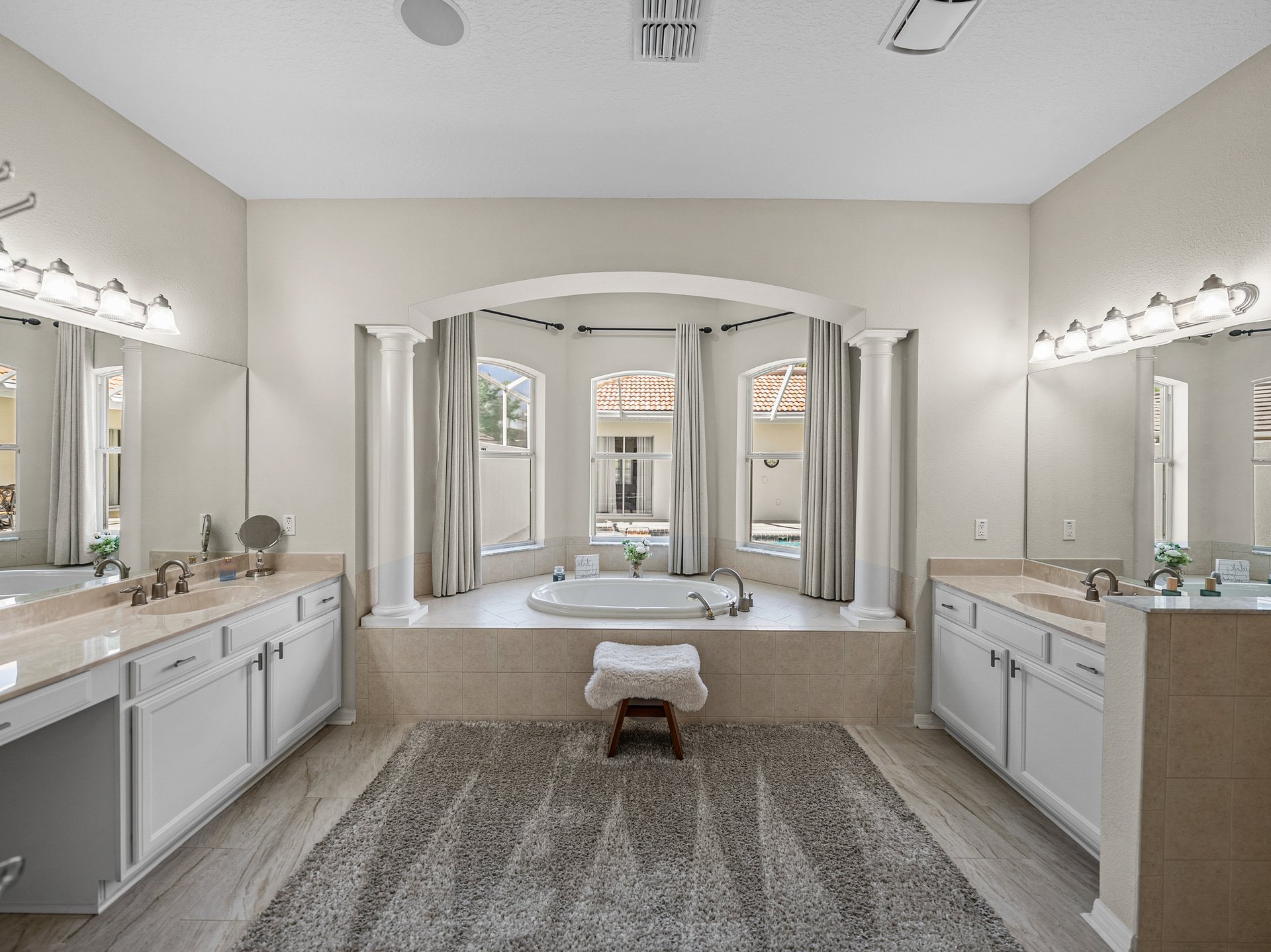12902 GRAND TRAVERSE DR