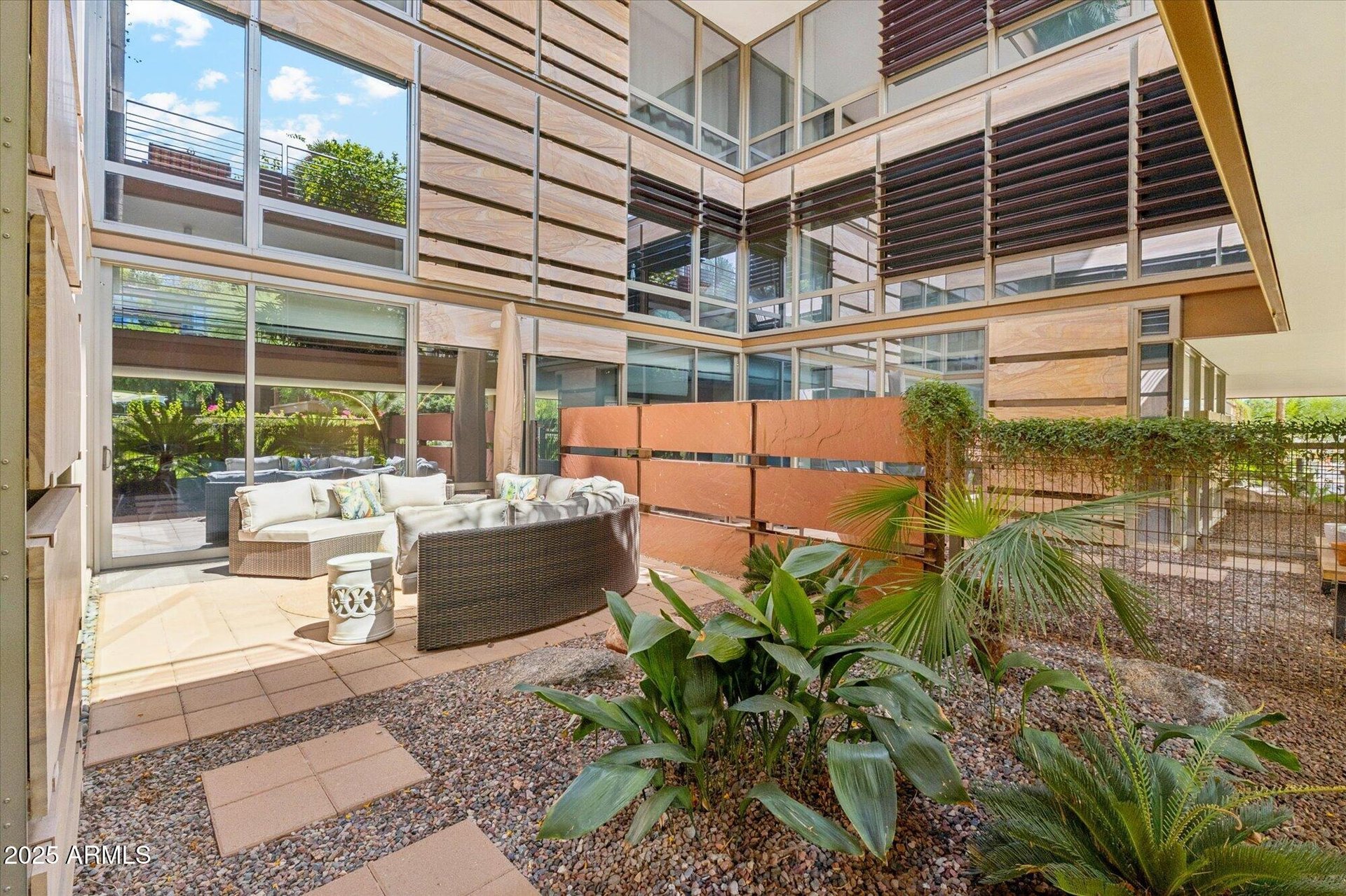 7161 E Rancho Vista Dr, #1003