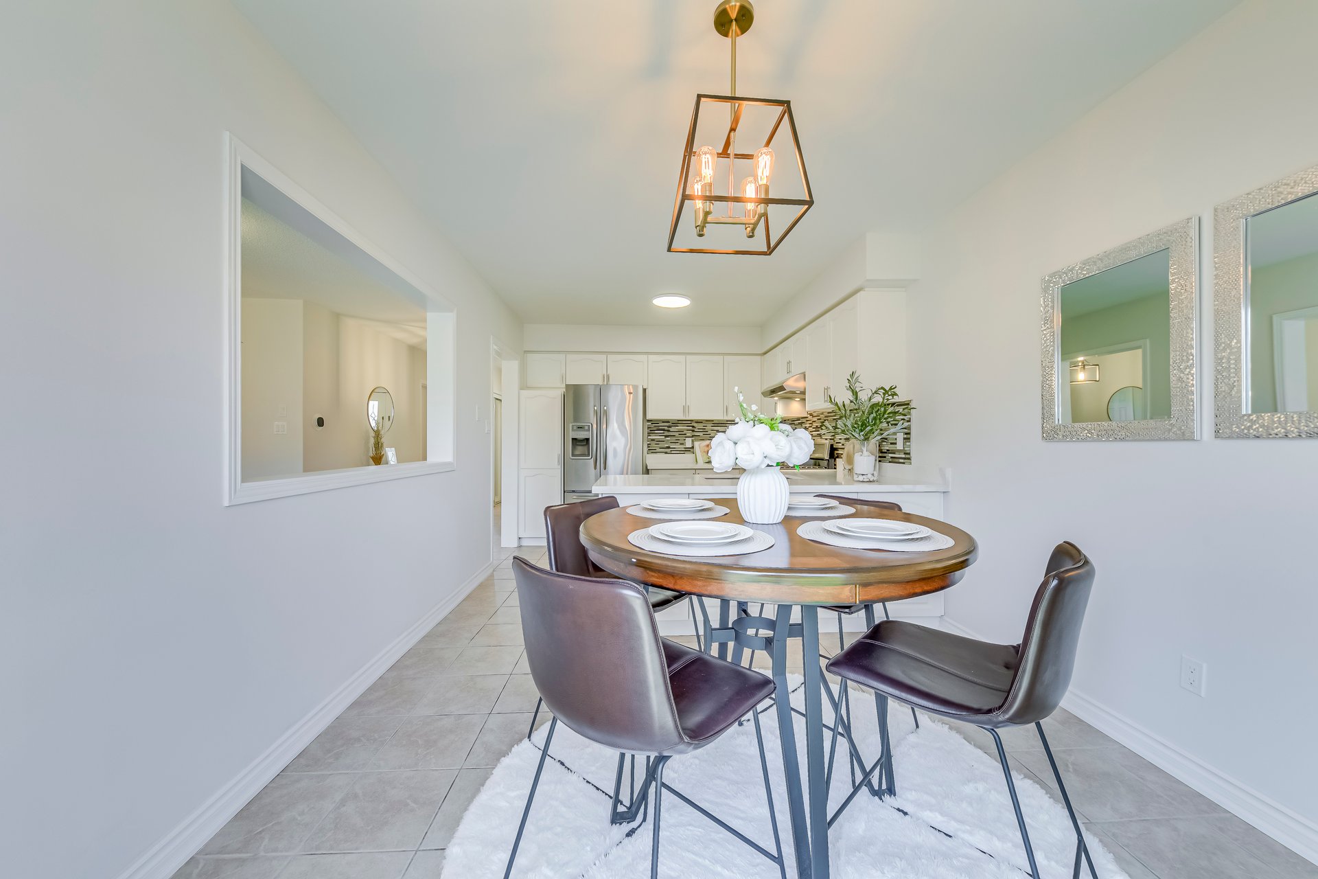 2193 Pell Cres