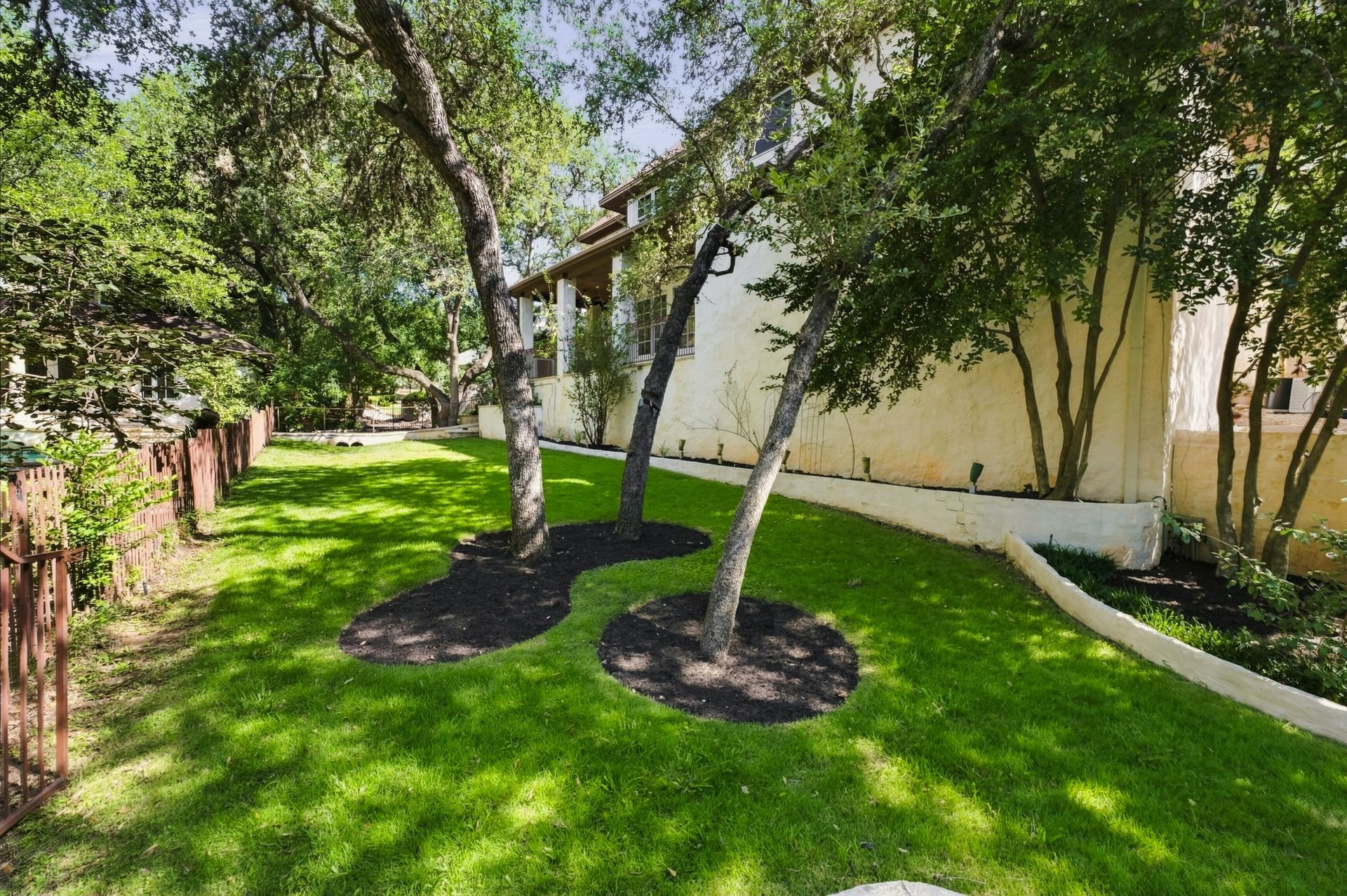 2900 Meandering River Court