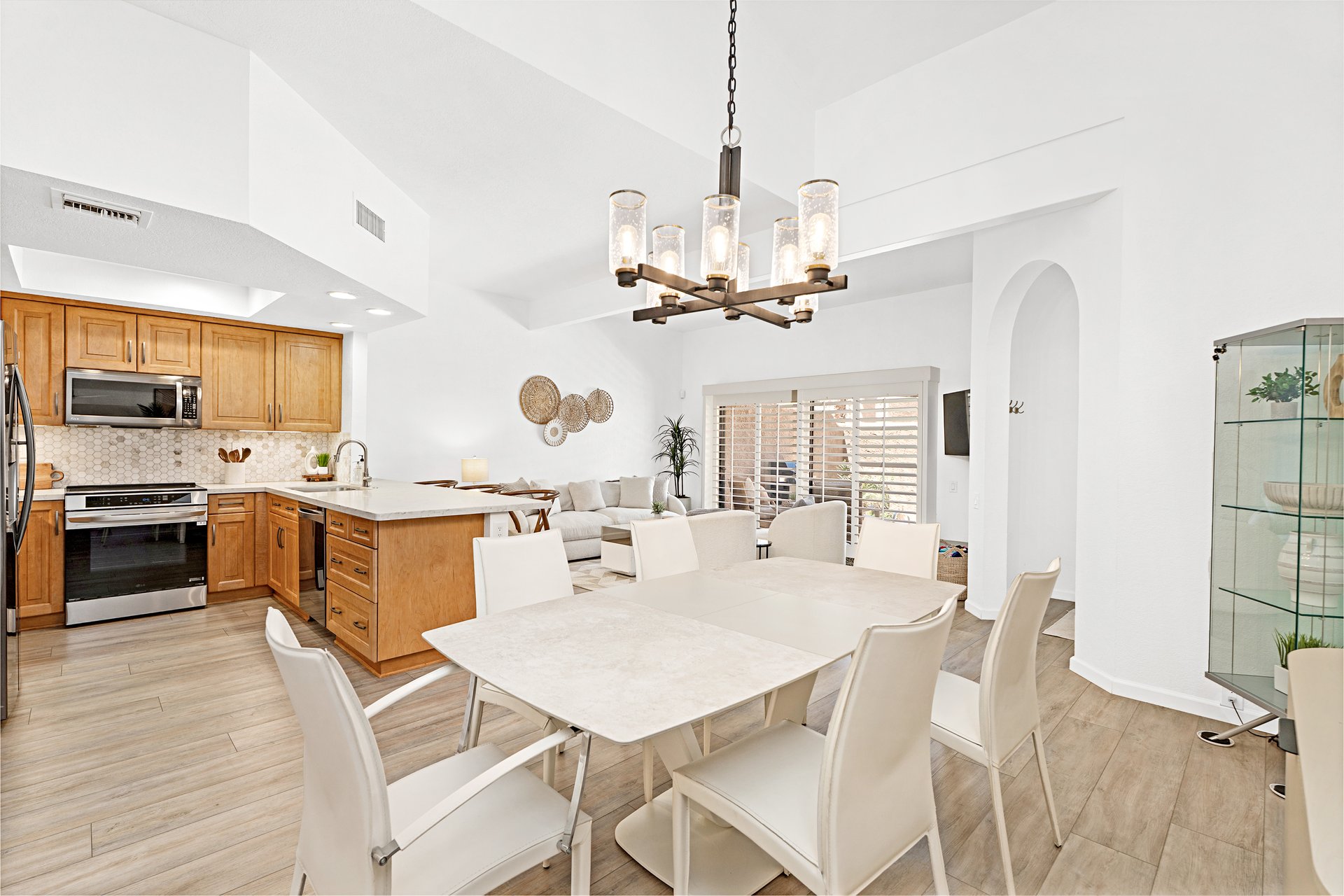 Foxtail Luxe Retreat