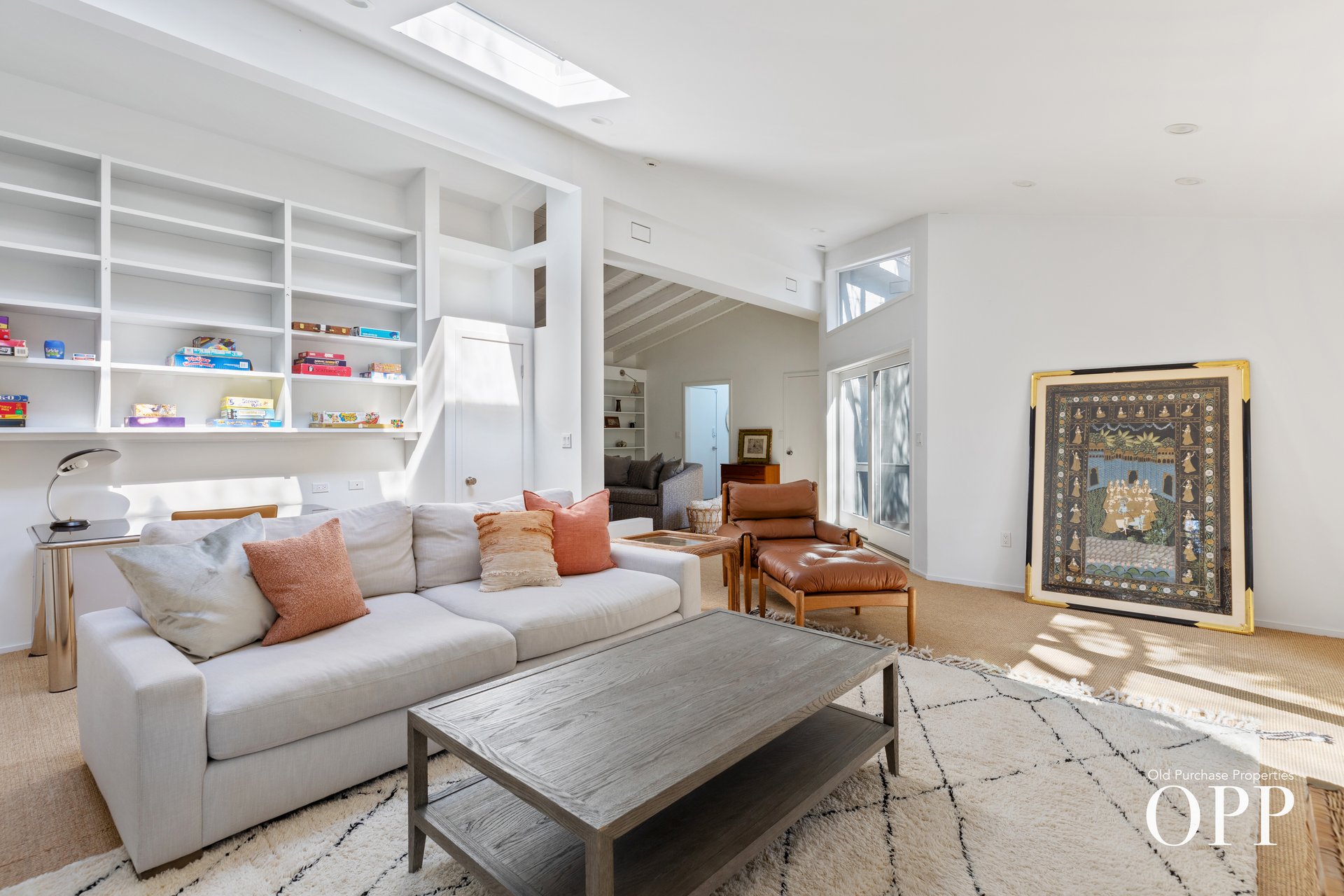 A MODERN RETREAT IN PRIME LOCATION