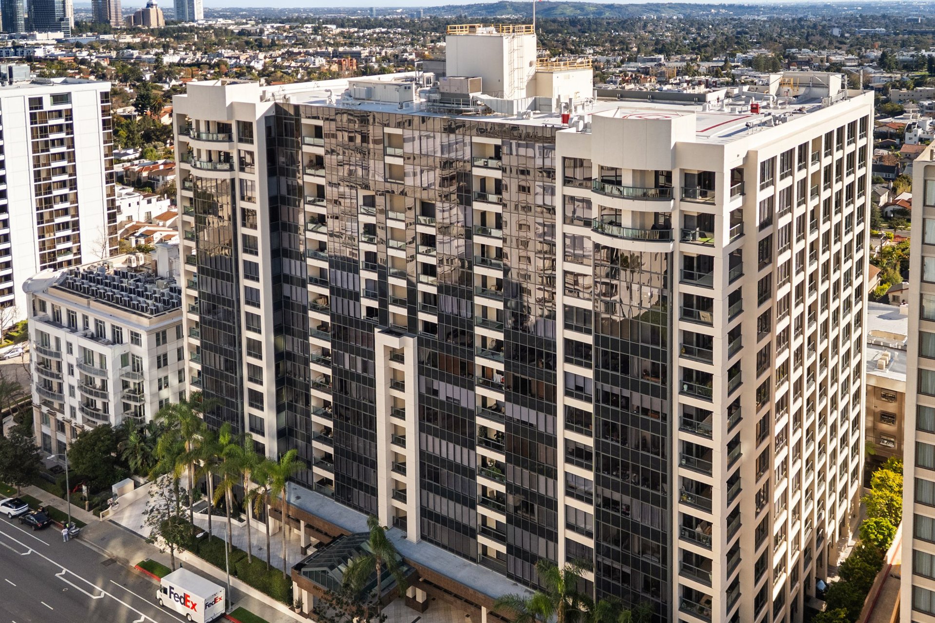 Park Wilshire #406, Wilshire Corridor