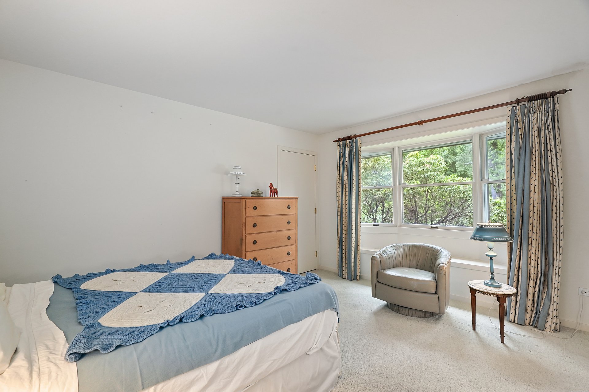 112 Narrows Road