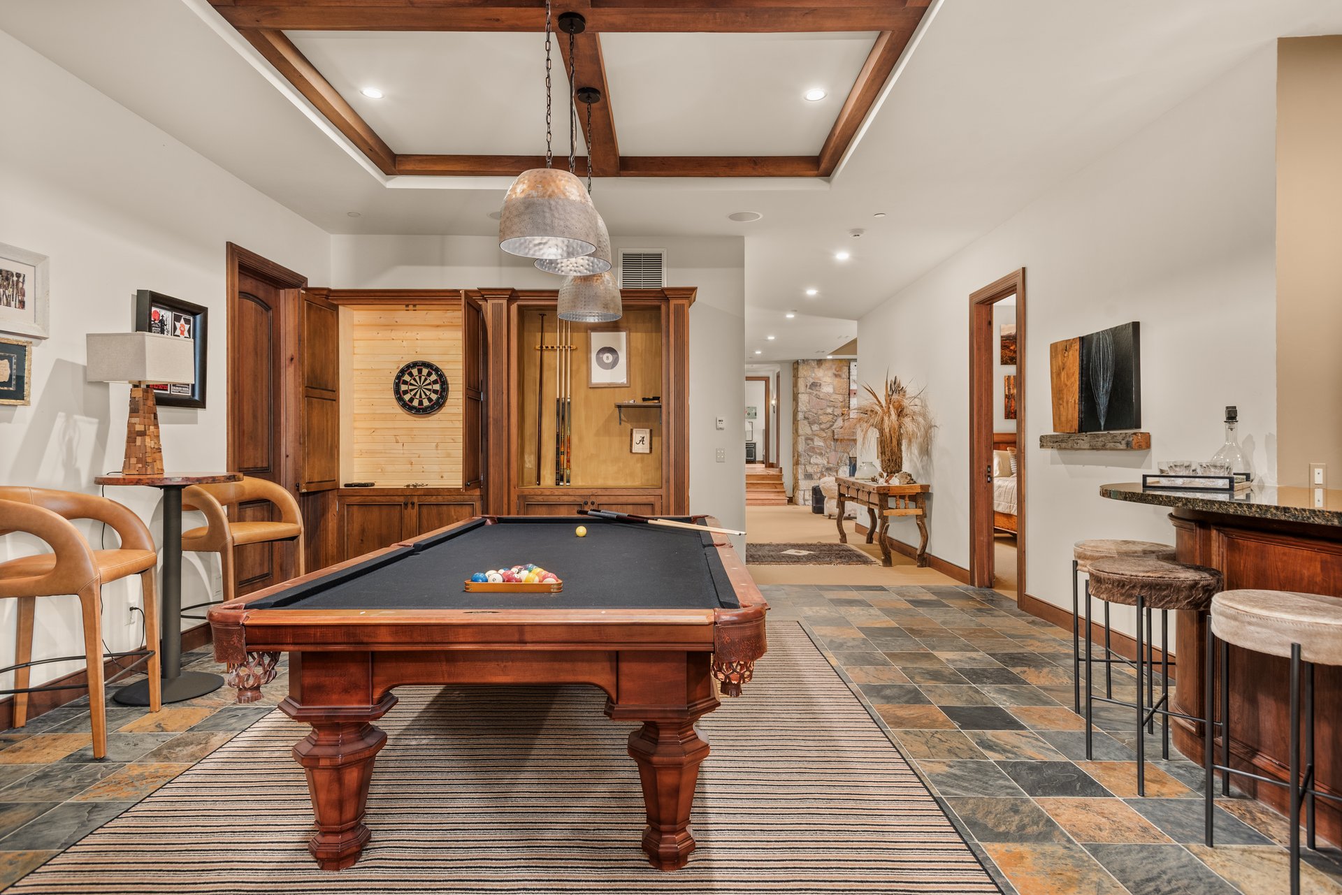 863 Hunter Creek