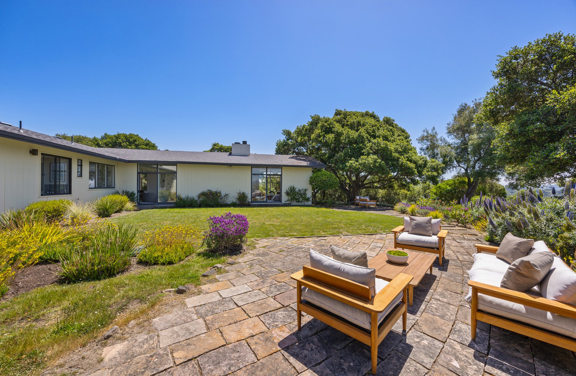 Rare 1+ Acre Dream Site