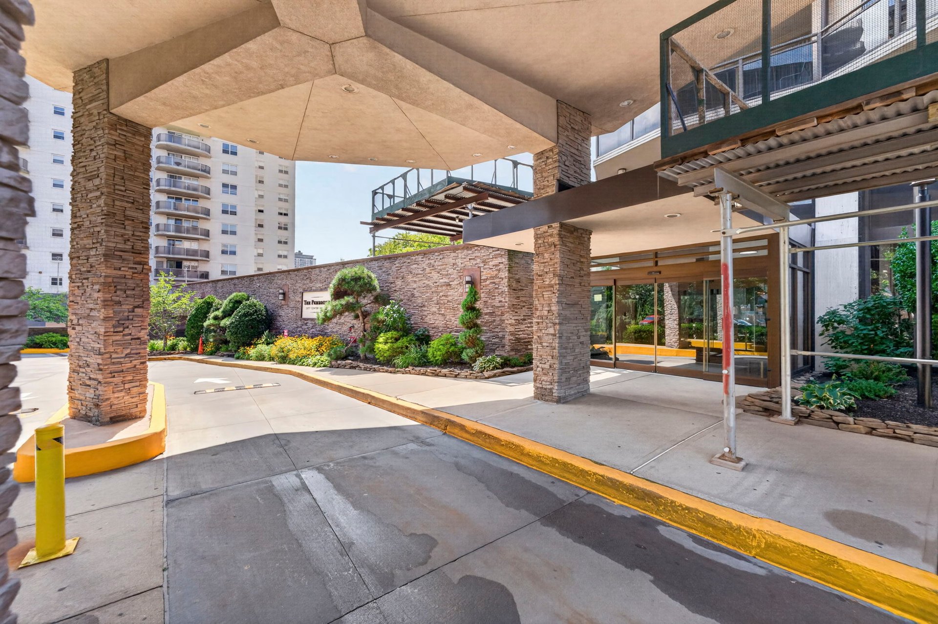 2077 Center Avenue PHB