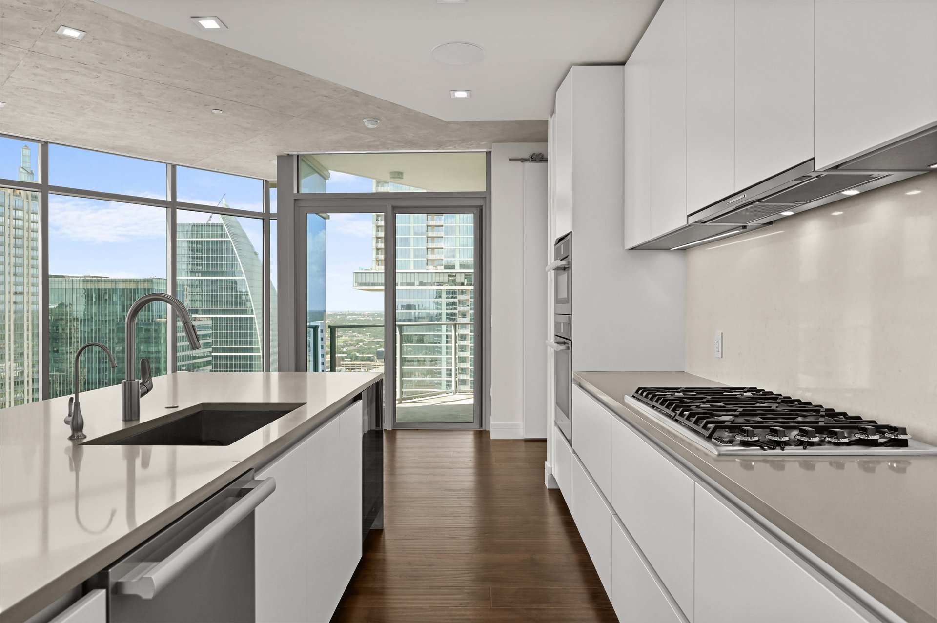 501 West Ave #3201 
