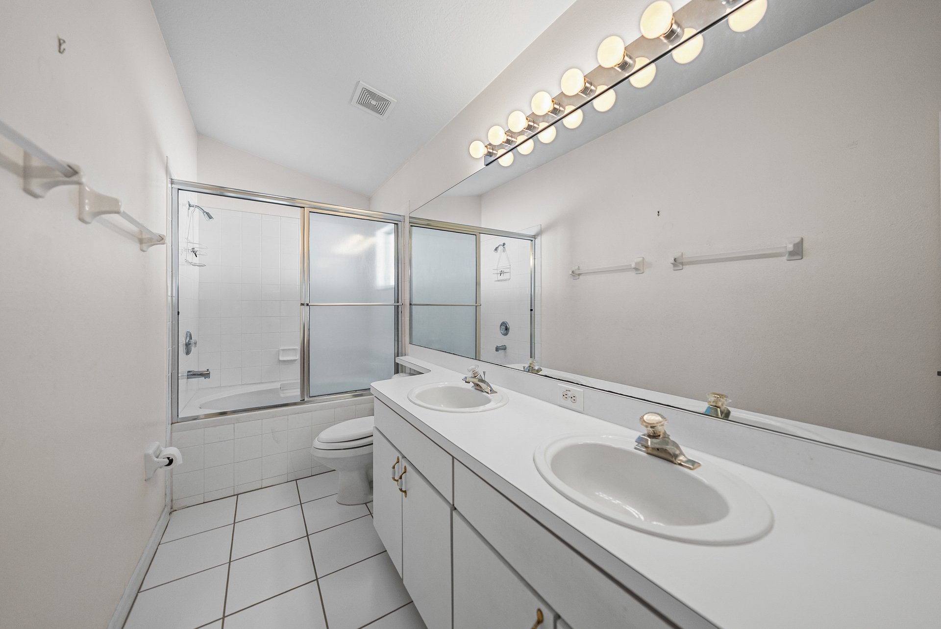 3007 CASTLE ROCK CIR