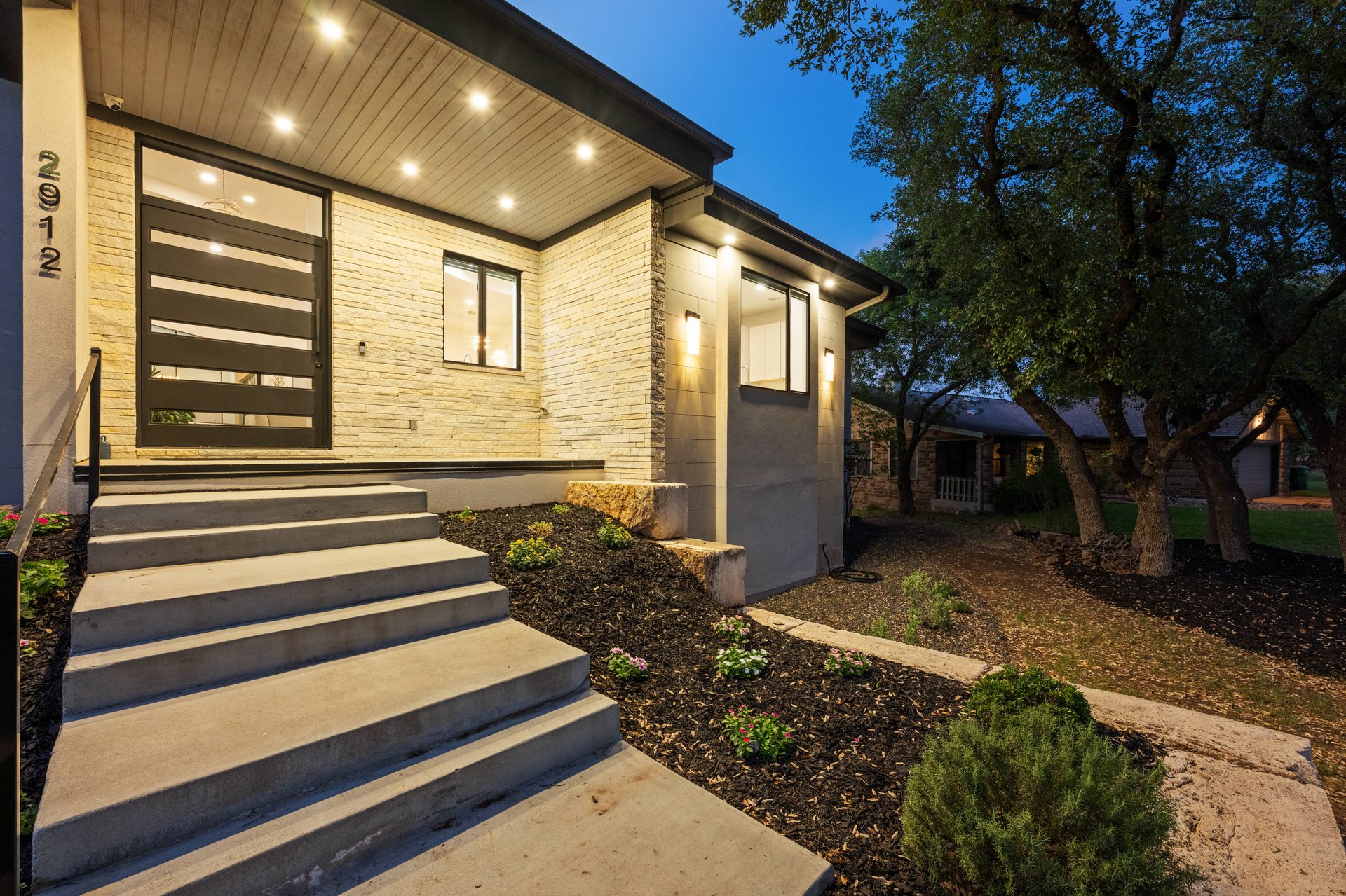 2912 Patriot Drive & 3002 Point Cove