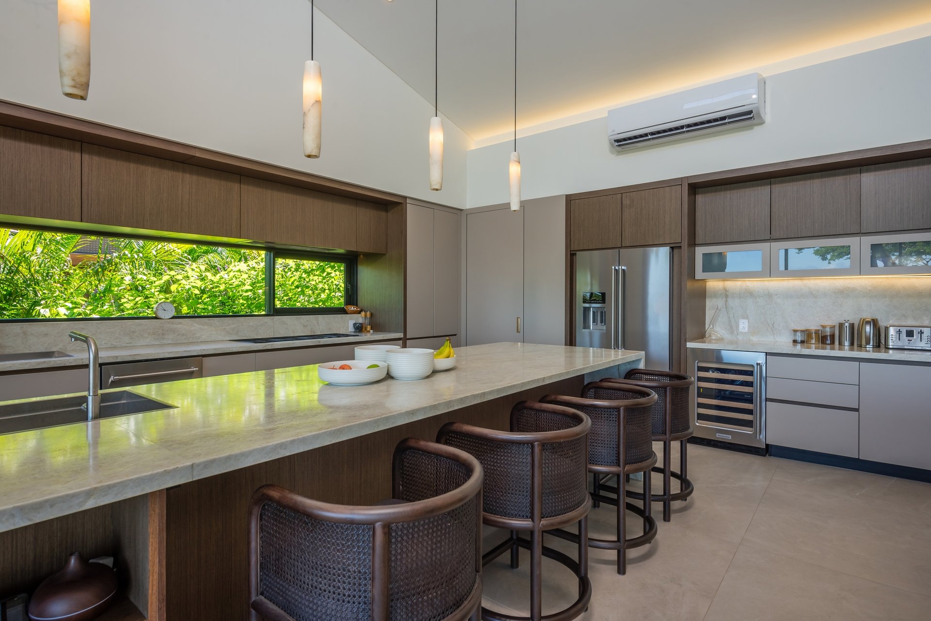 Casa Aura: Modern Luxury with Ocean Views in Reserva Conchal