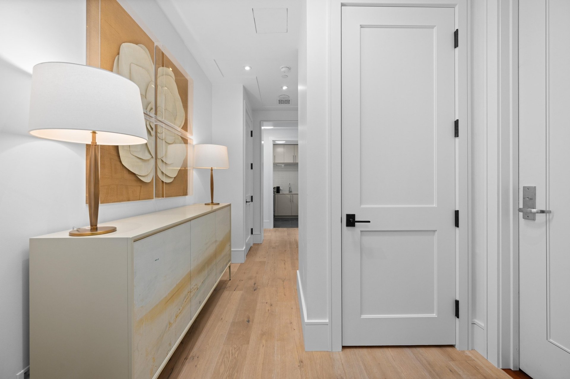200 Congress Ave #48Y