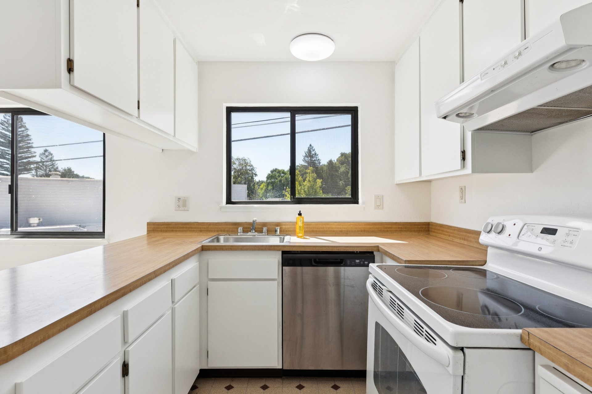 1201-1203 San Anselmo Avenue