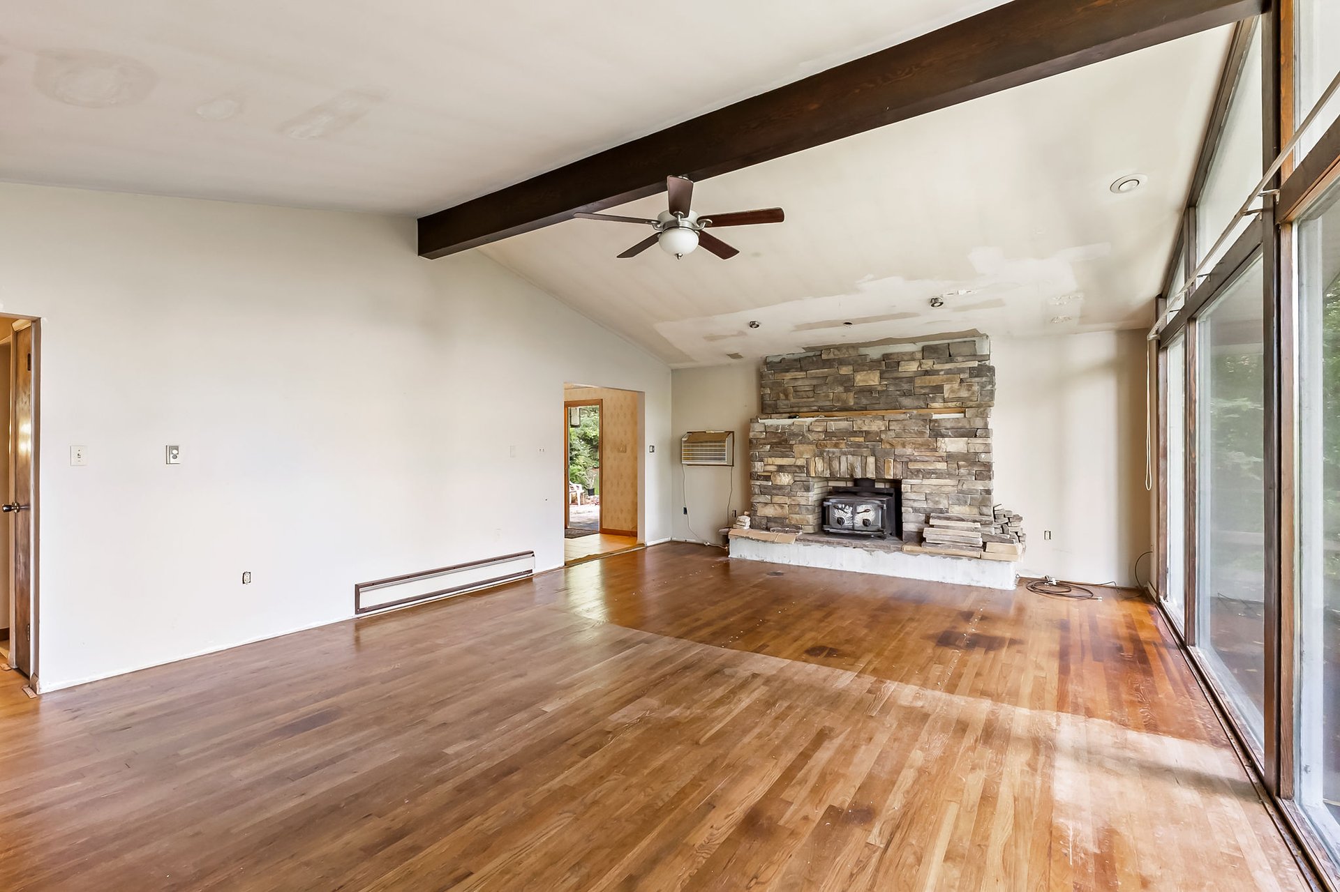 3237 Oakhurst Drive