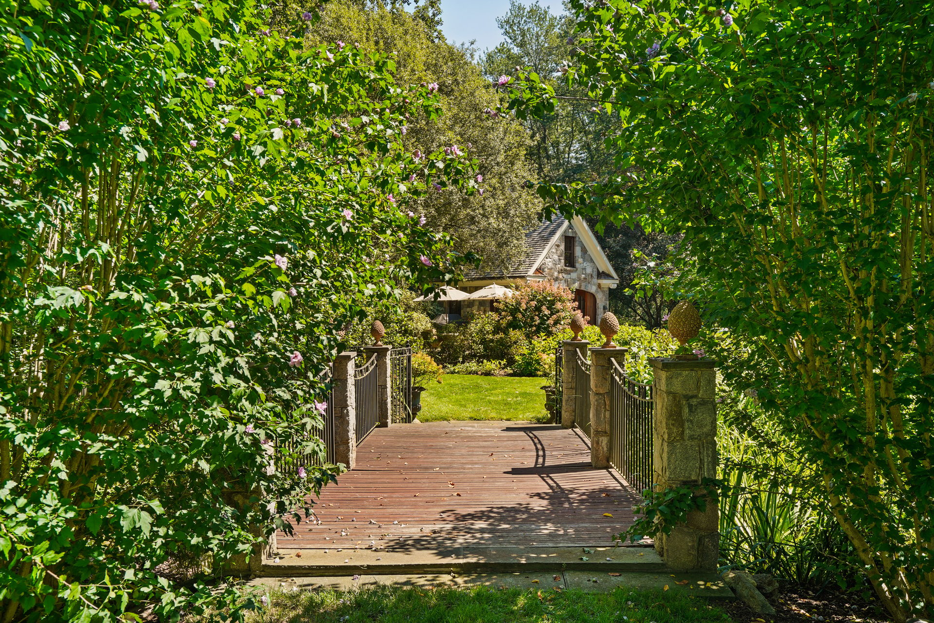 29 Upper Hook Road