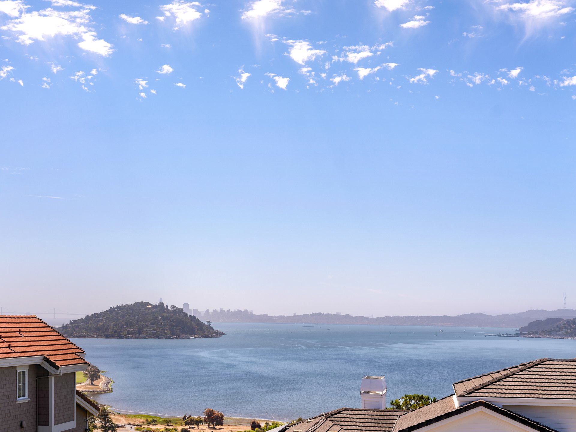 Architectural Modernism, Bay Views, and Exceptional Outdoor Living