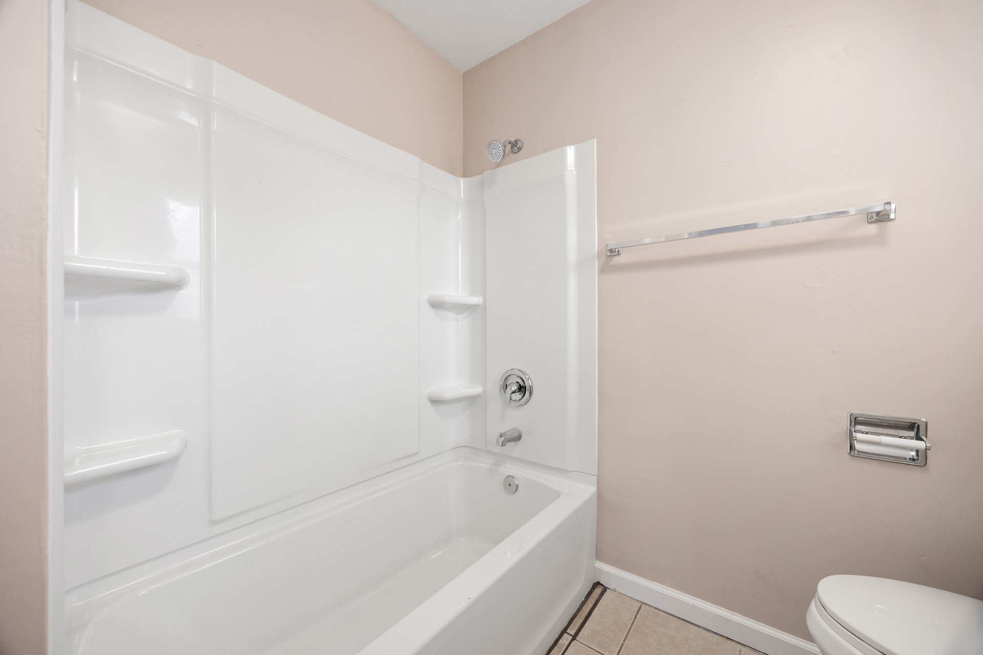Charming Updated Condo in Bear Valley Springs – 101 Meadow Lakes