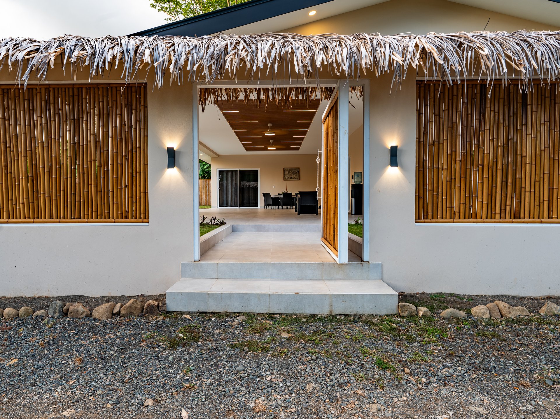 Refined Tropical Home in Uvita, Costa Rica | Walk to Beach & Parque Nacional Marino Ballena