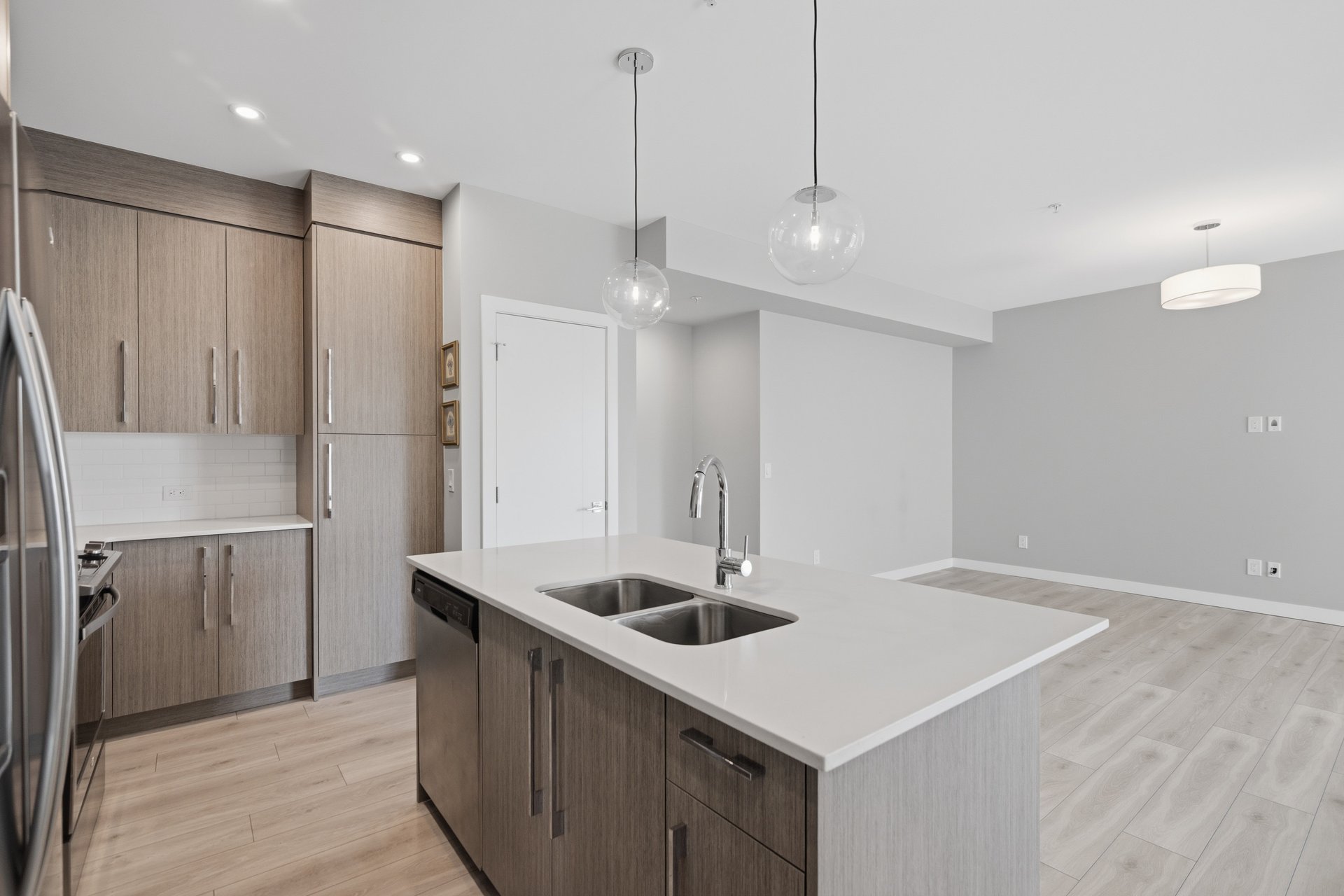 383 Smith Street NW Unit: 402