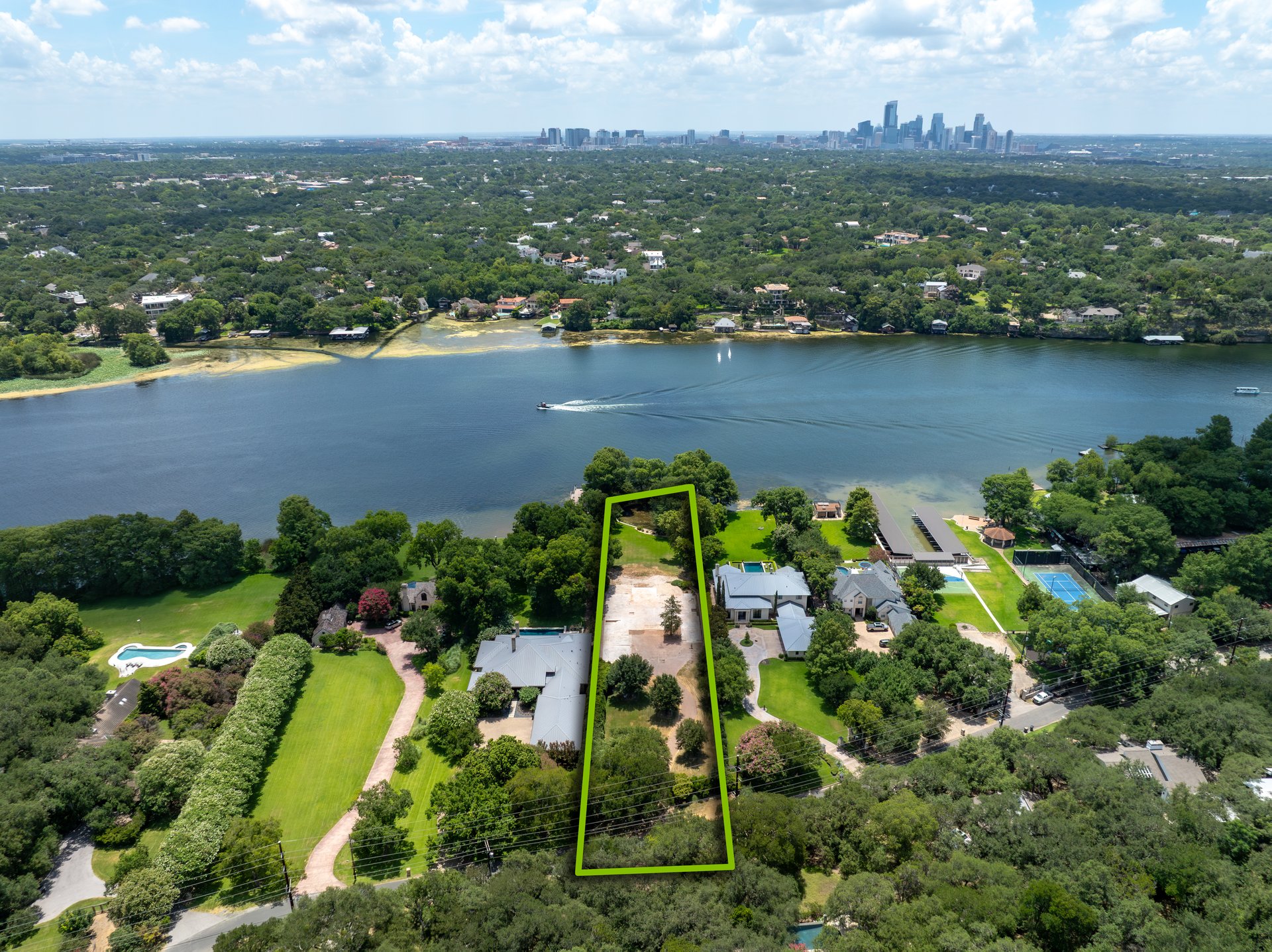 2611 Westlake Drive 