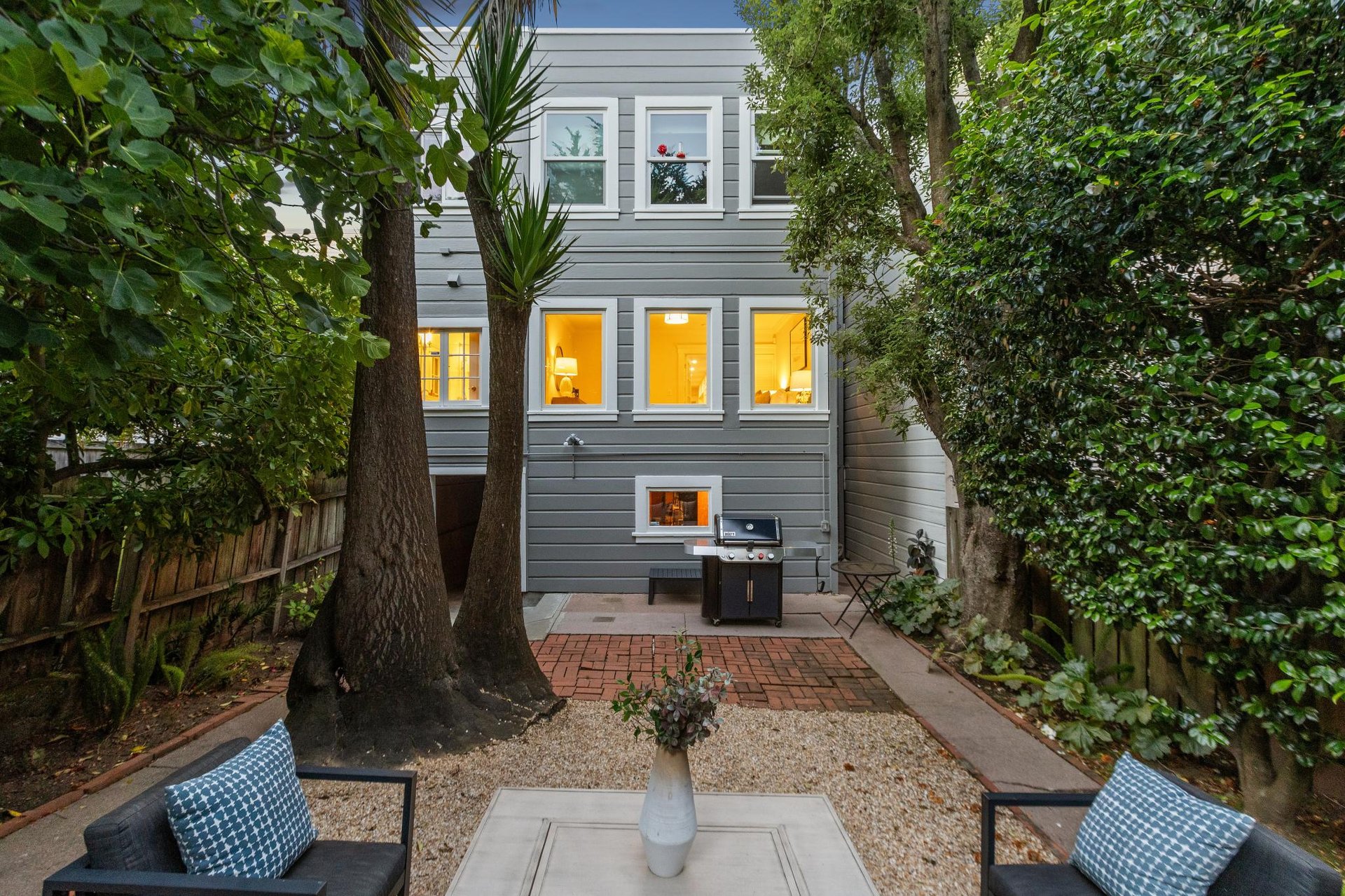 1125 Shrader Street
