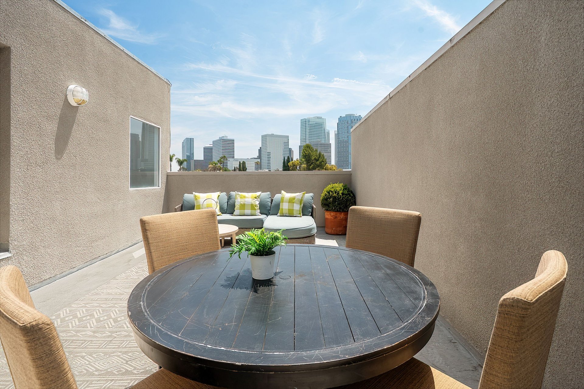 1617 S Beverly Glen Blvd Unit: 404, Westwood