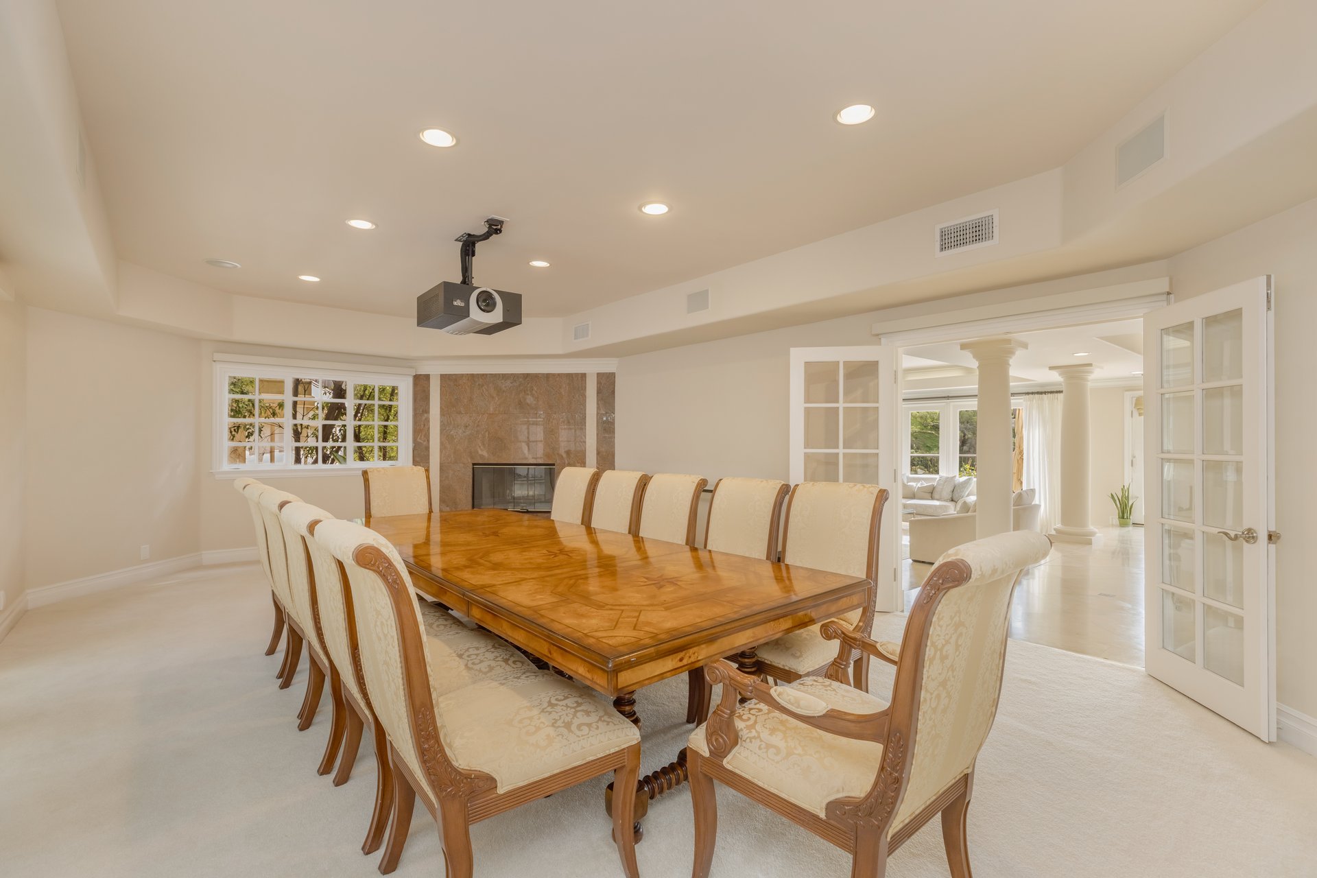 1922 Bel Air Rd