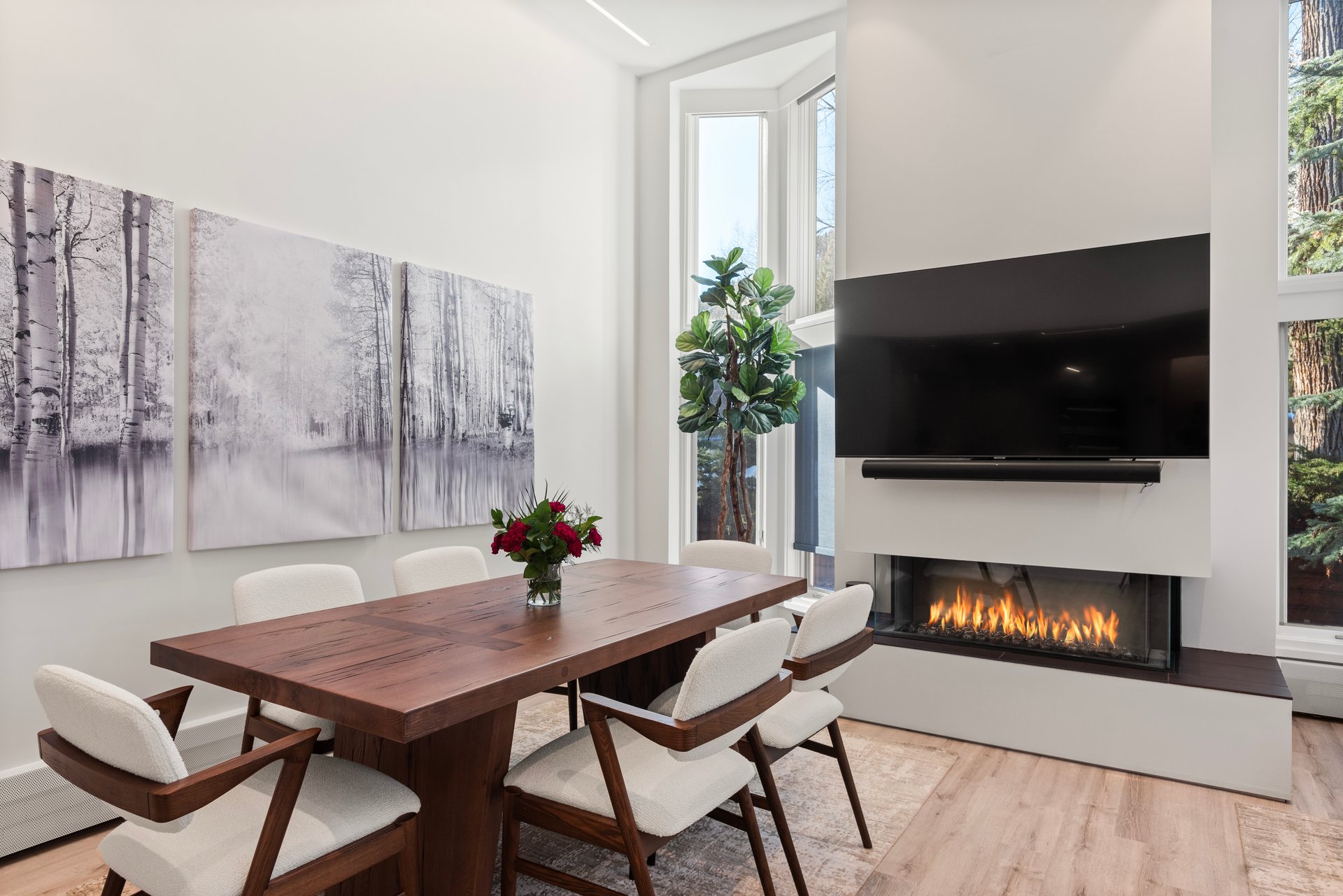 Newly Remodeled Core Condo with Aspen Mountain Views