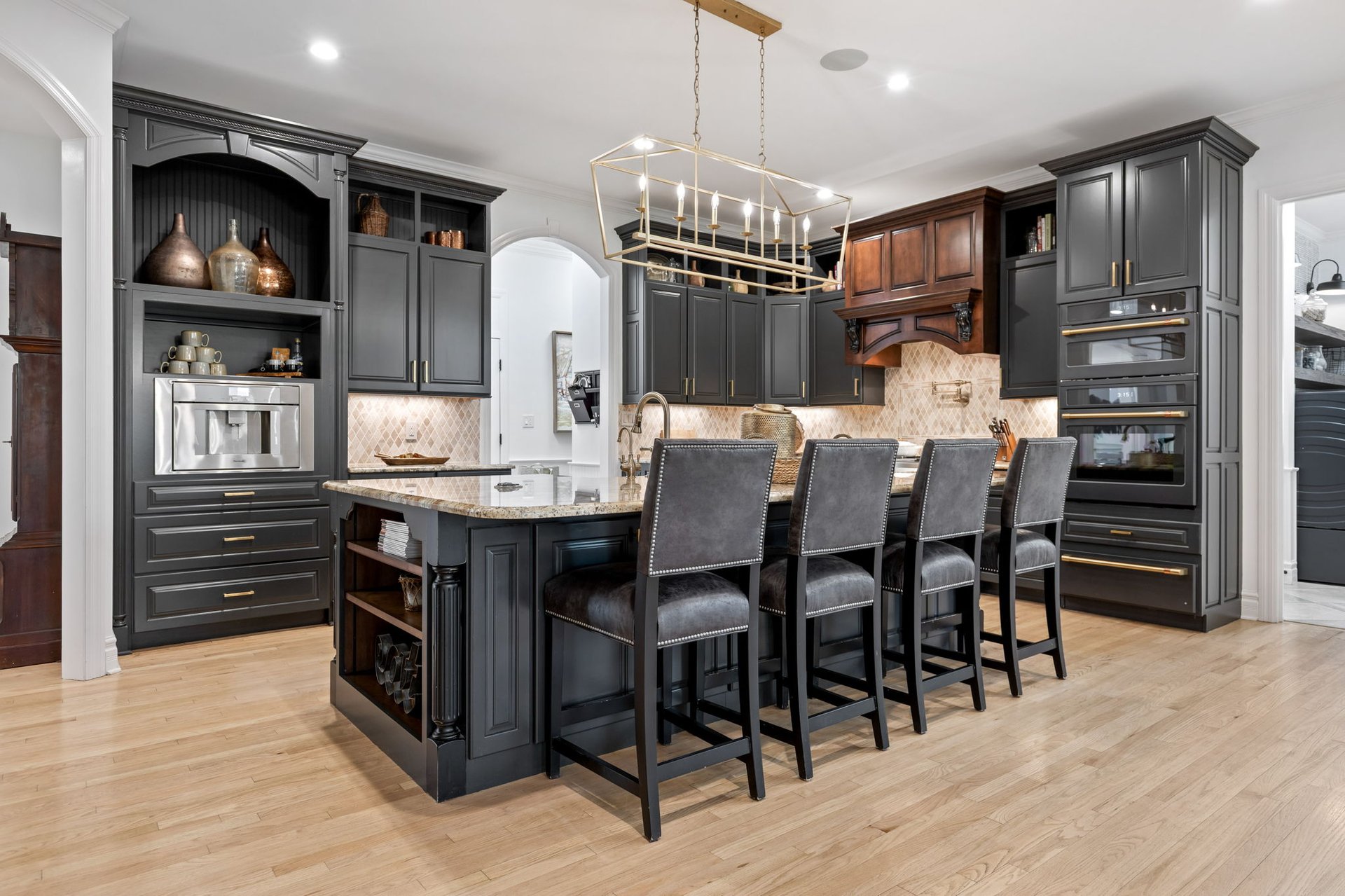 24 Williamsburg Estates Drive