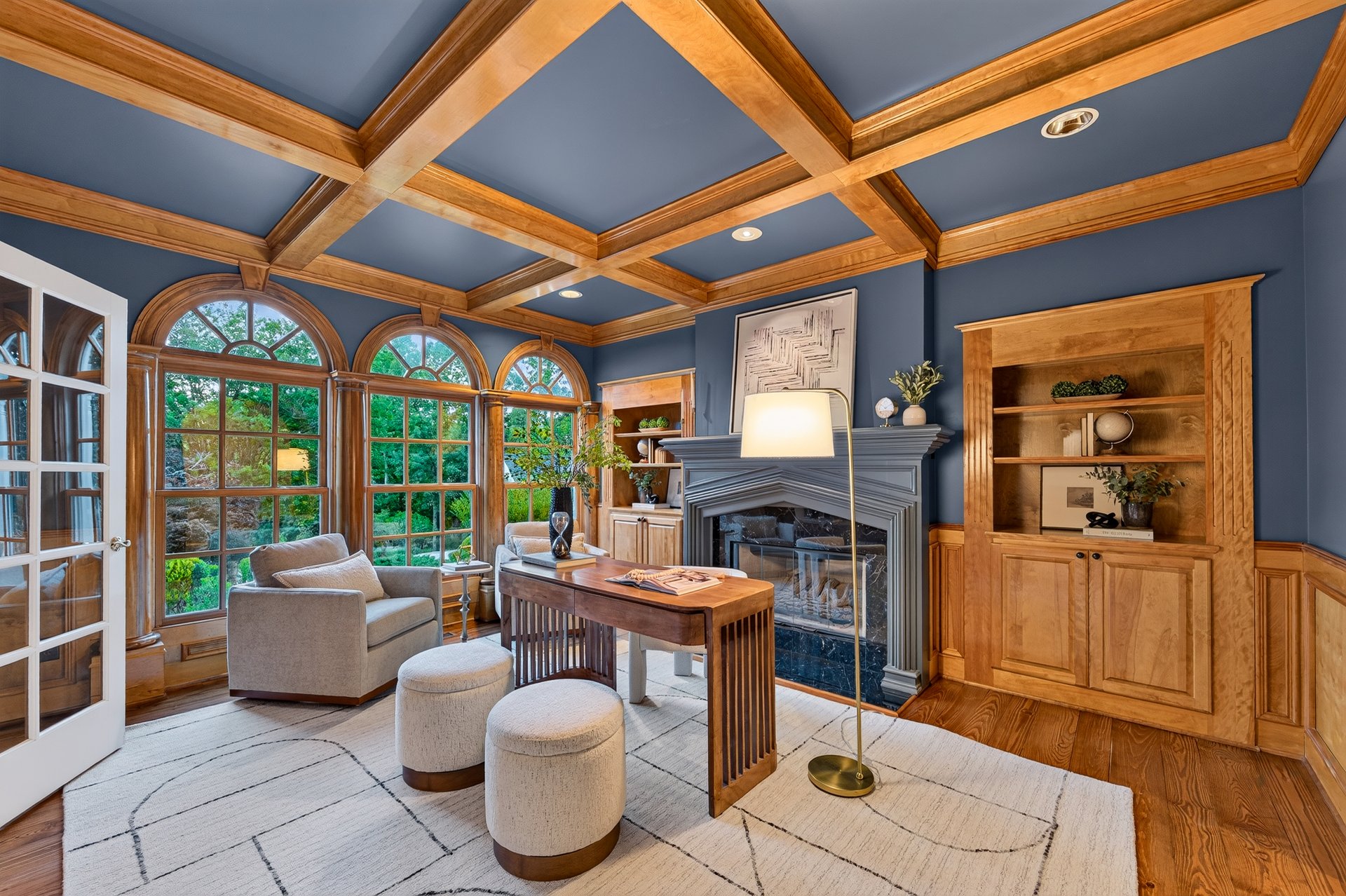 1055 Hedgerose Lane