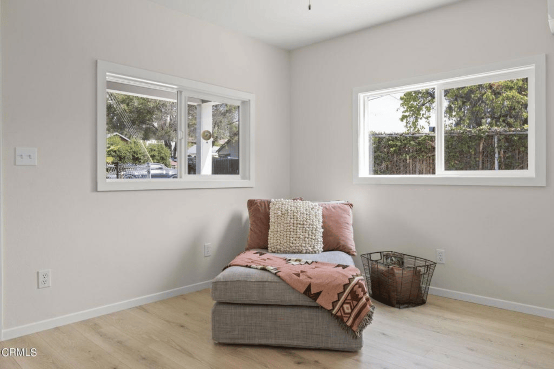 66 W Oak View Avenue