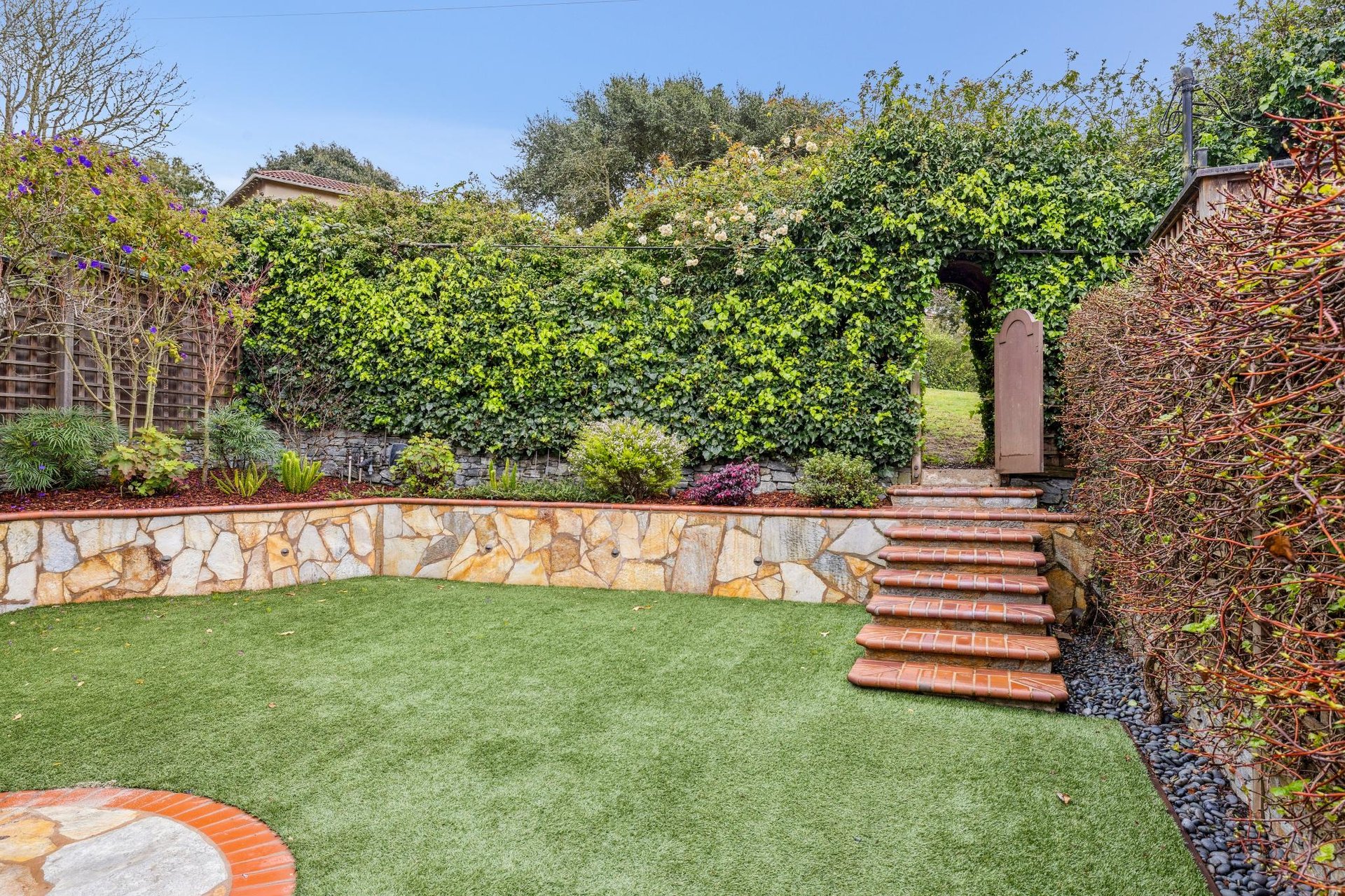 1435 Portola Drive