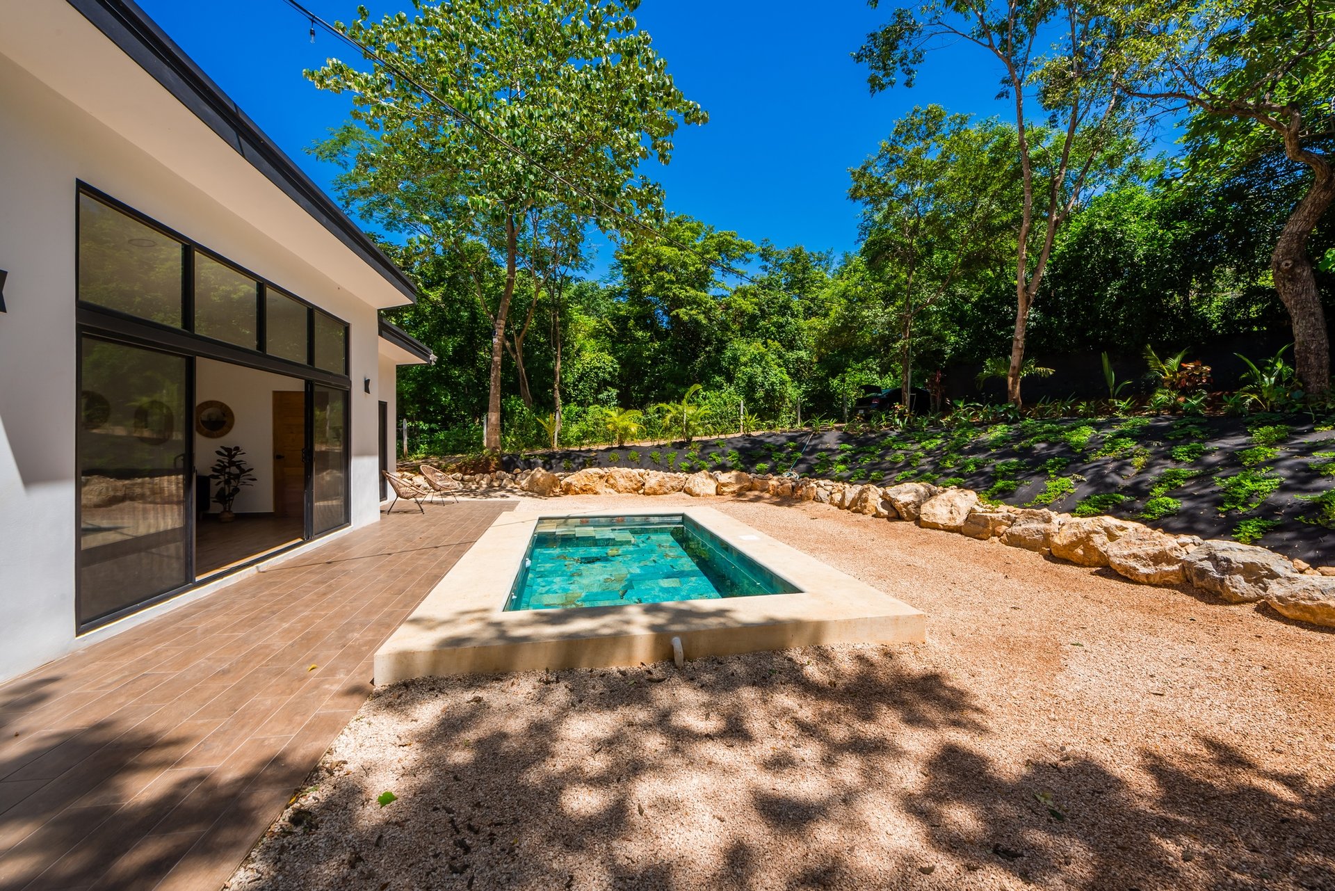 V-Caro Ju | Furnished Villa with Pool, Guest Cottage, and 4,603 m² Expansion Lot Just 15 Minutes from Tamarindo