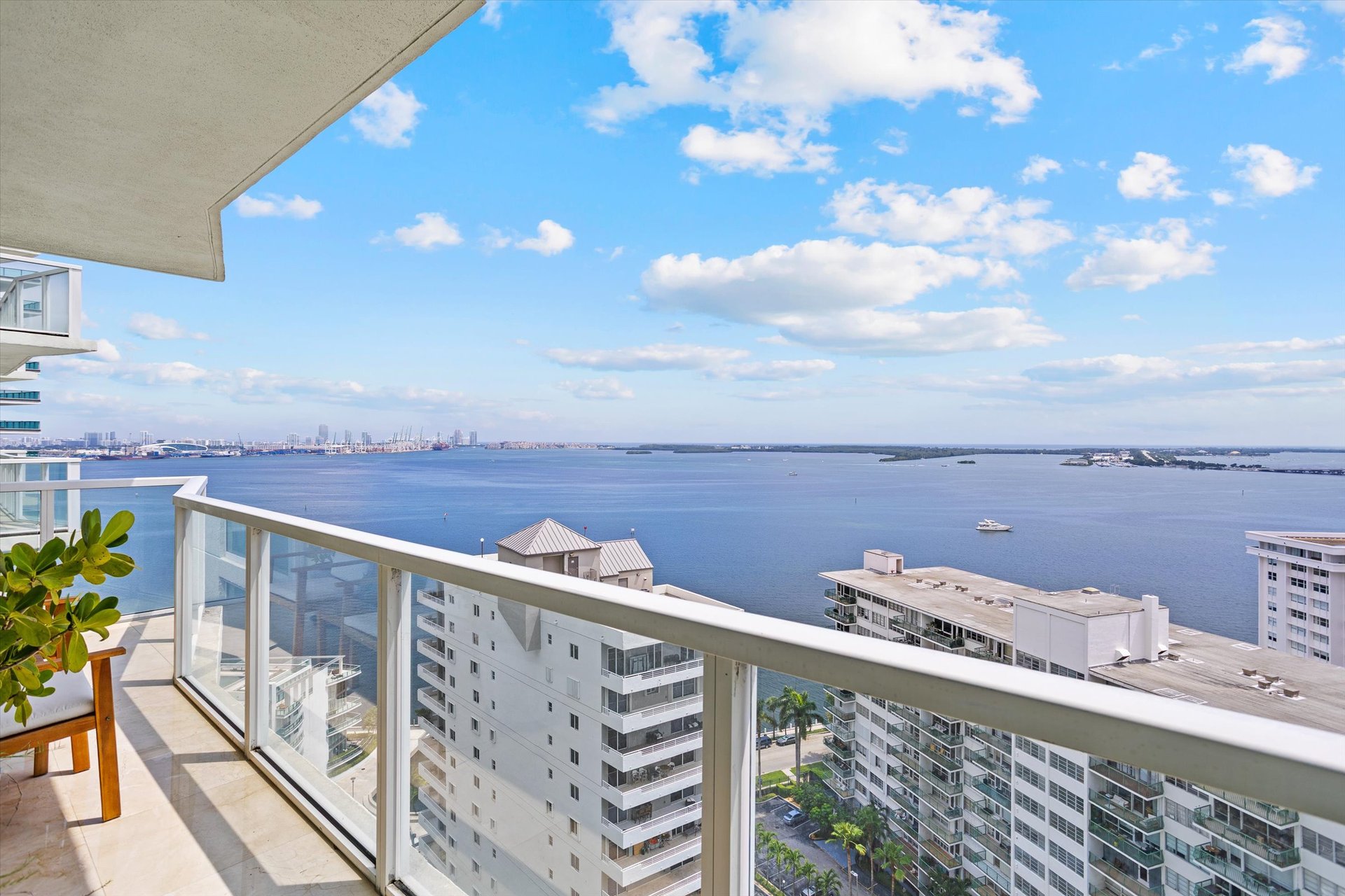 Emerald at Brickell 2105