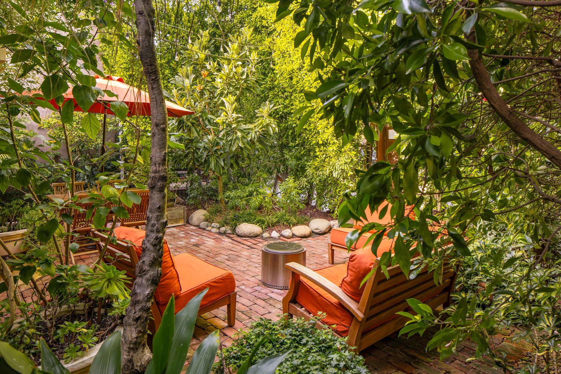 2536 Beverley Ave, Santa Monica 