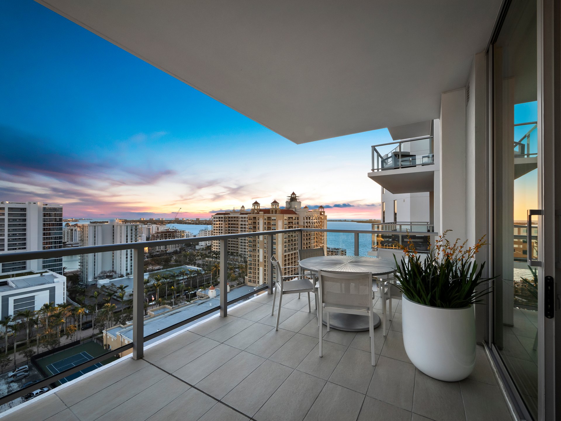 301 QUAY COMMONS #1708