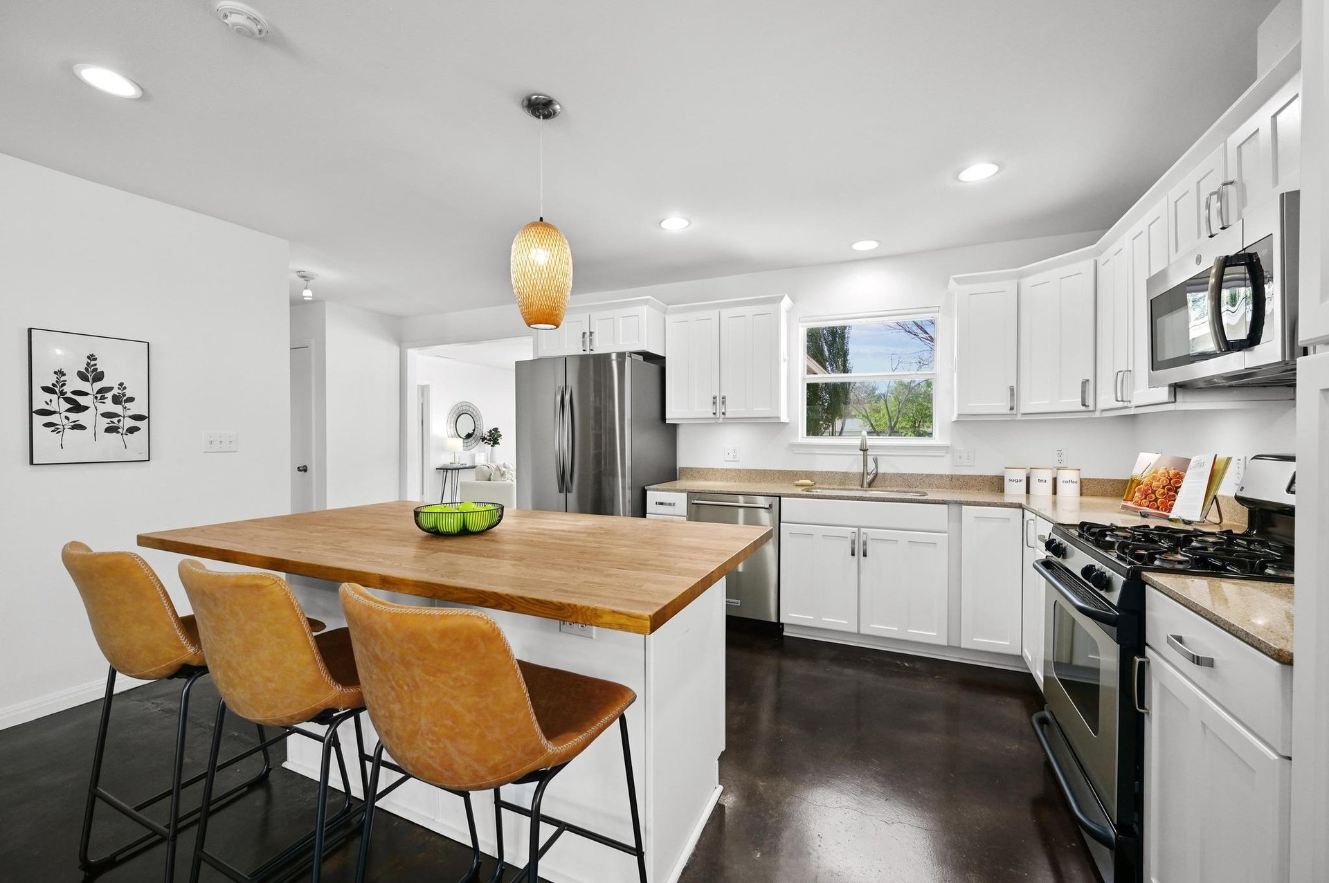 1304 Pasadena Dr