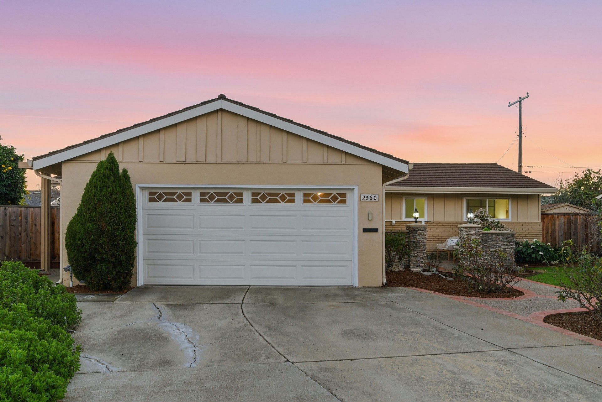 2560 Elliot Court