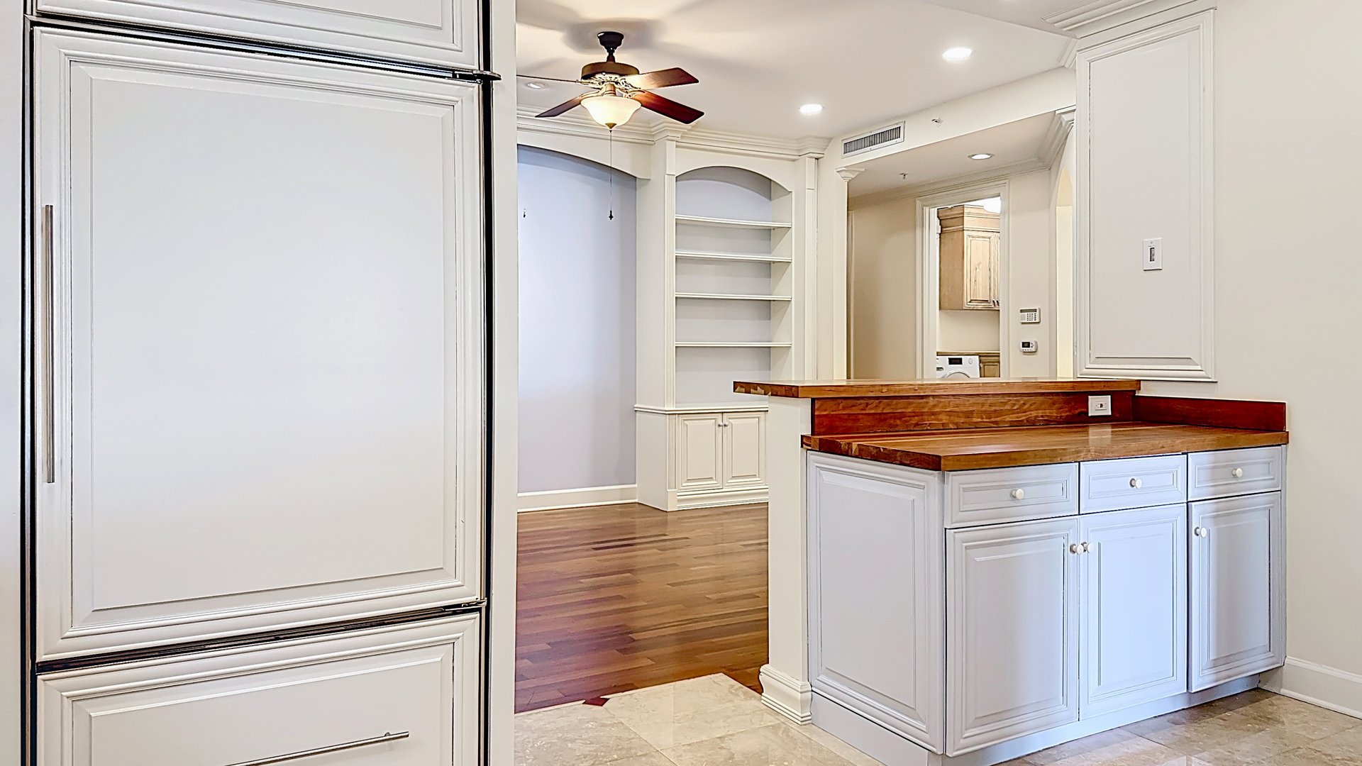 Spacious Winter Park Lakefront Condo in Perle du Lac