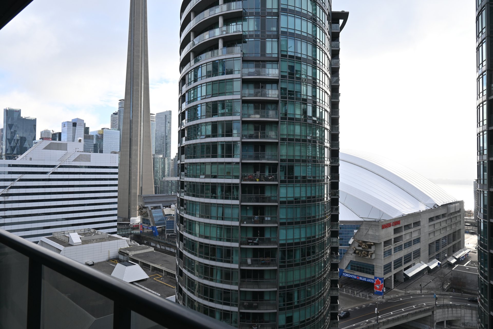 352 Front St W Unit: 2103