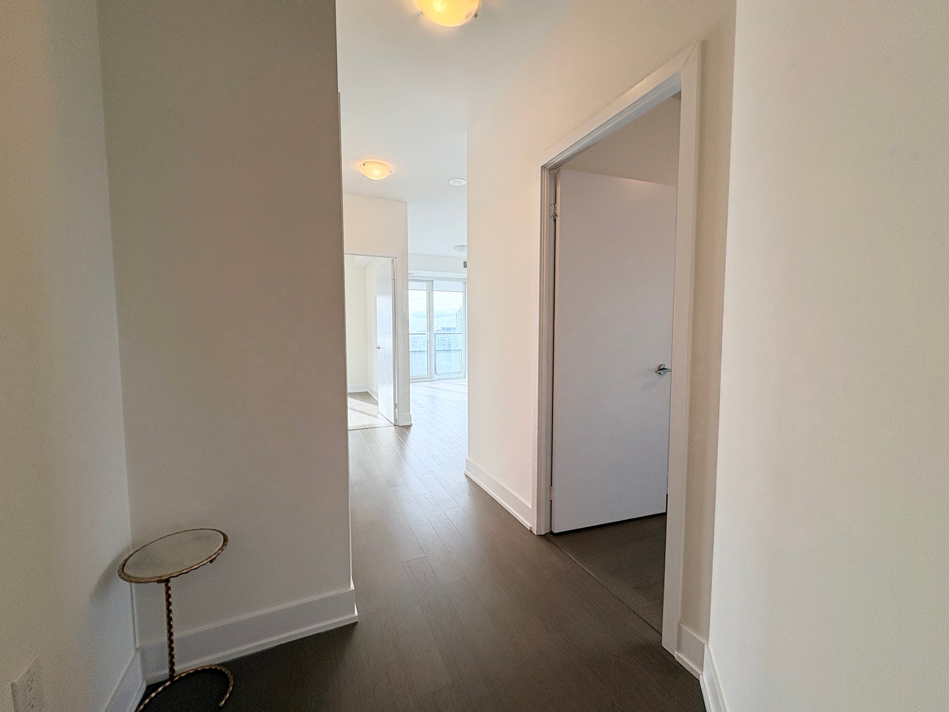 20 Shore Breeze Drive 1502