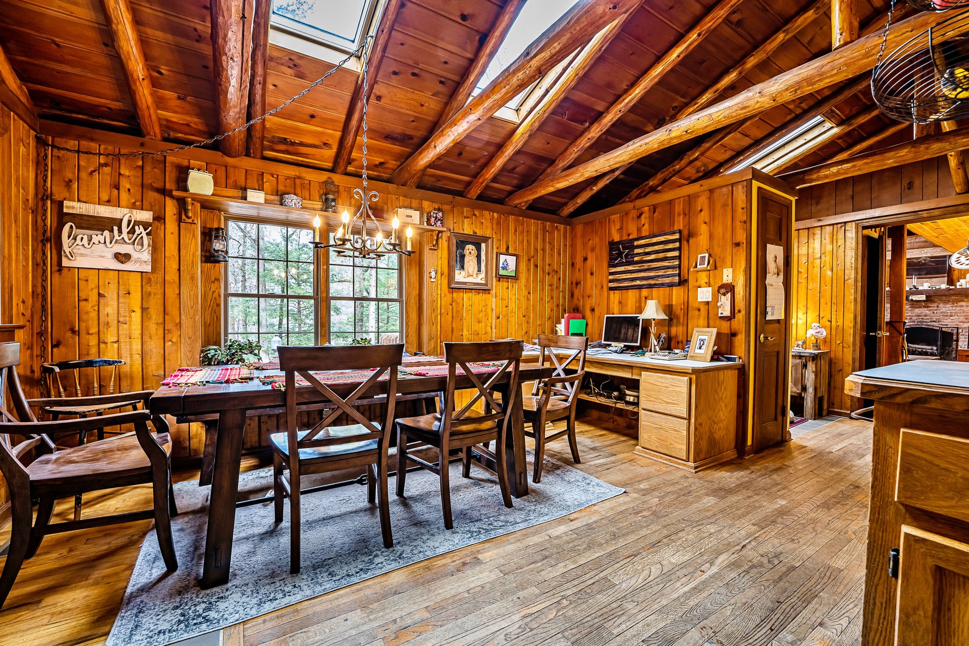 2716 Mountain Road