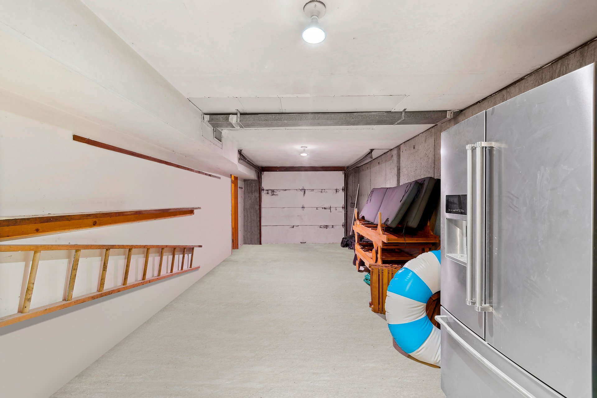 A Designer-Renovated Icon of Mid-Century Design in East Hampton