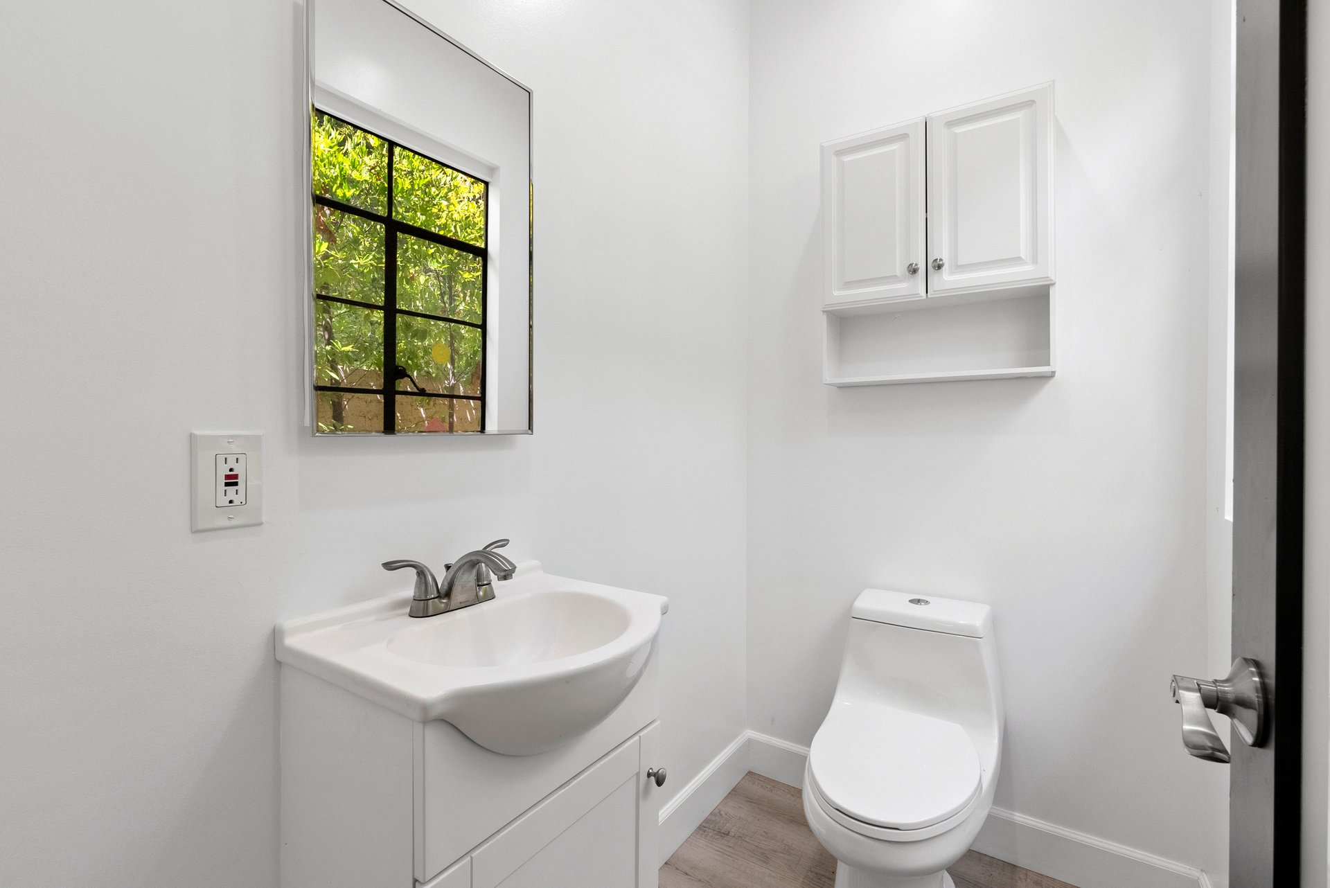 706 N Maple Dr, Beverly Hills