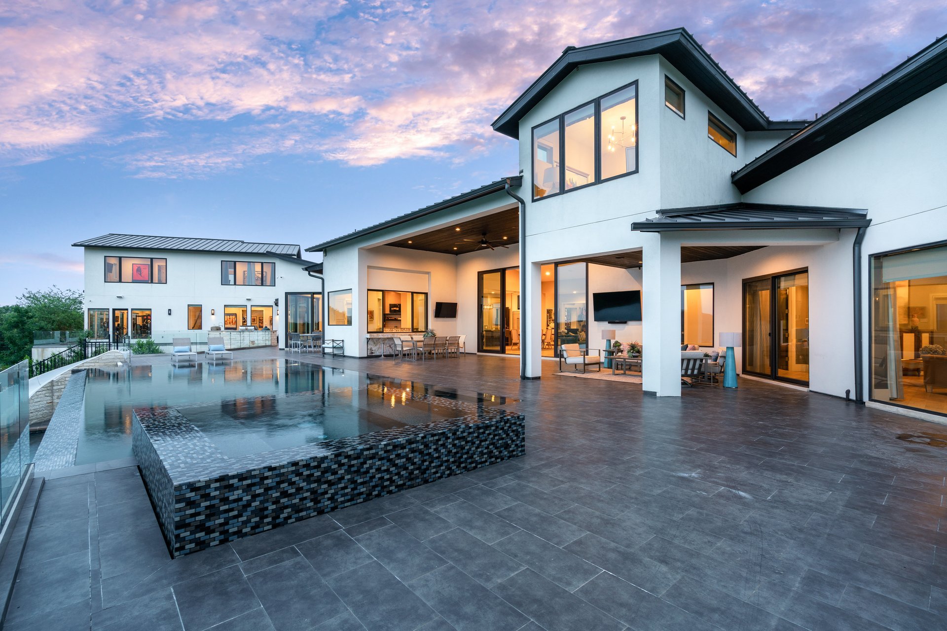Spanish Oaks Estate