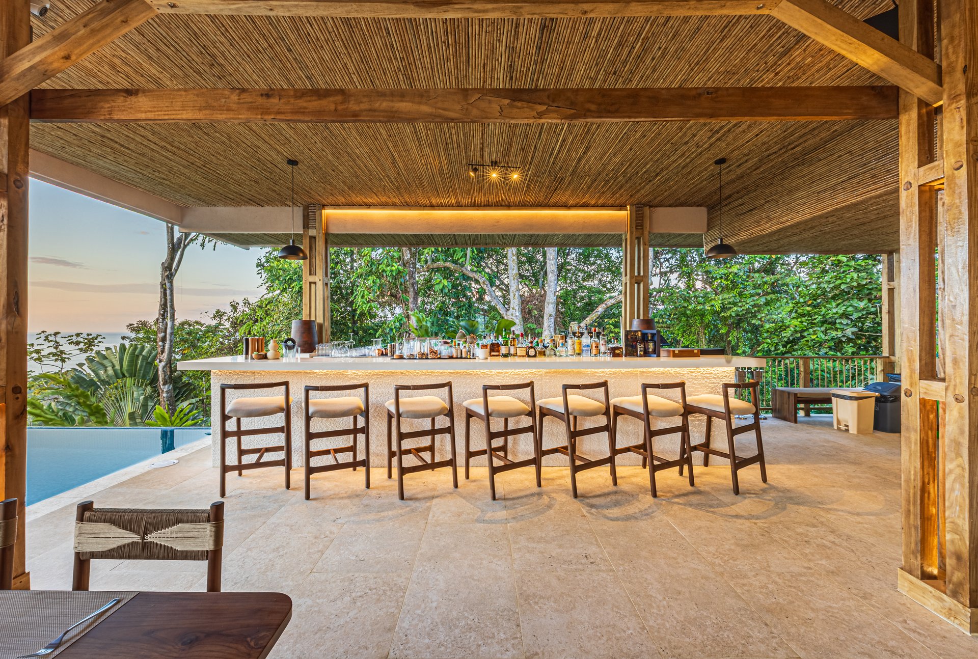 Luxury Hotel Boutique with Ocean Views | Walking distance to the beach | 13.2 Acres